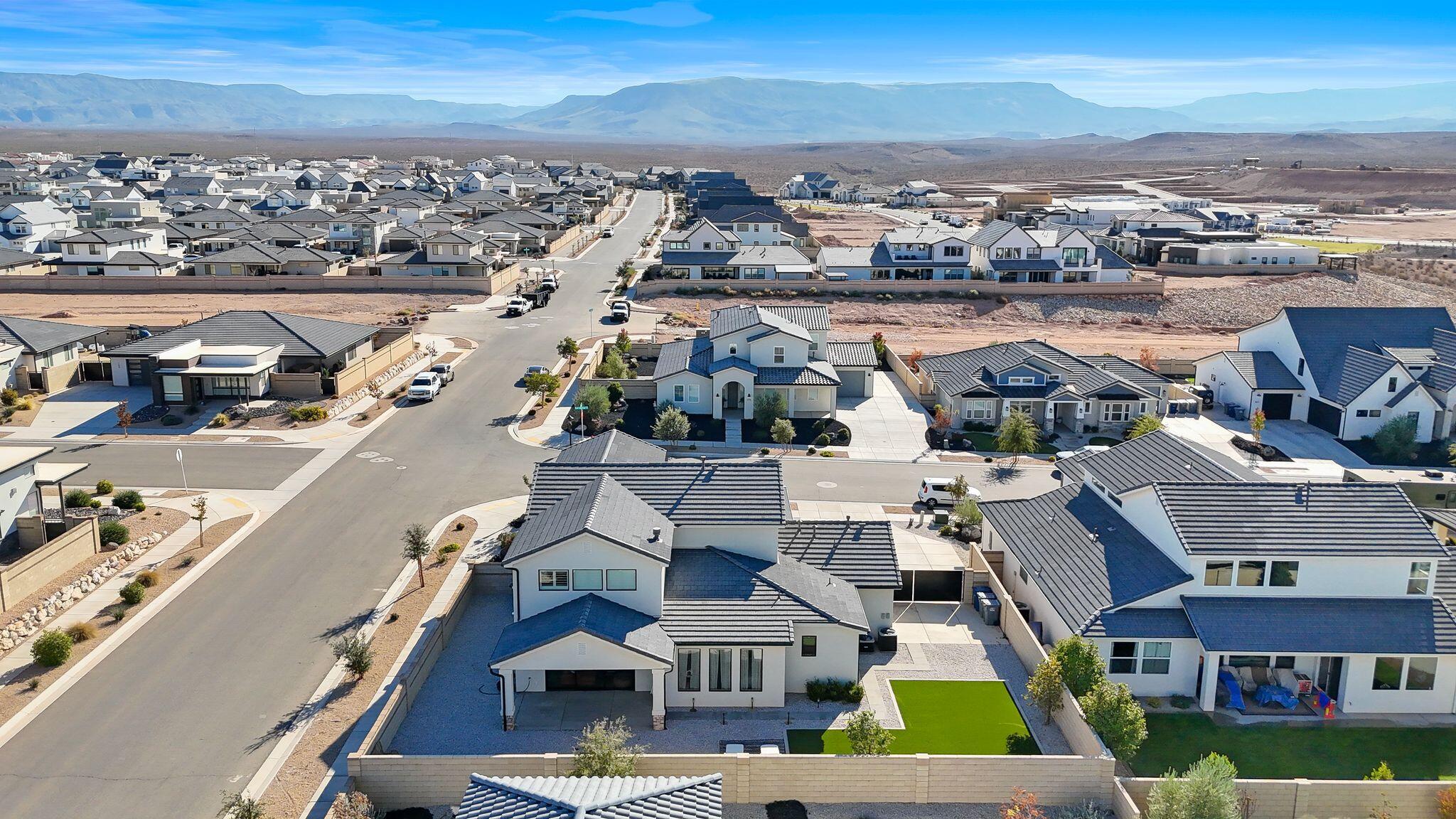 AUBURN HILLS - Residential