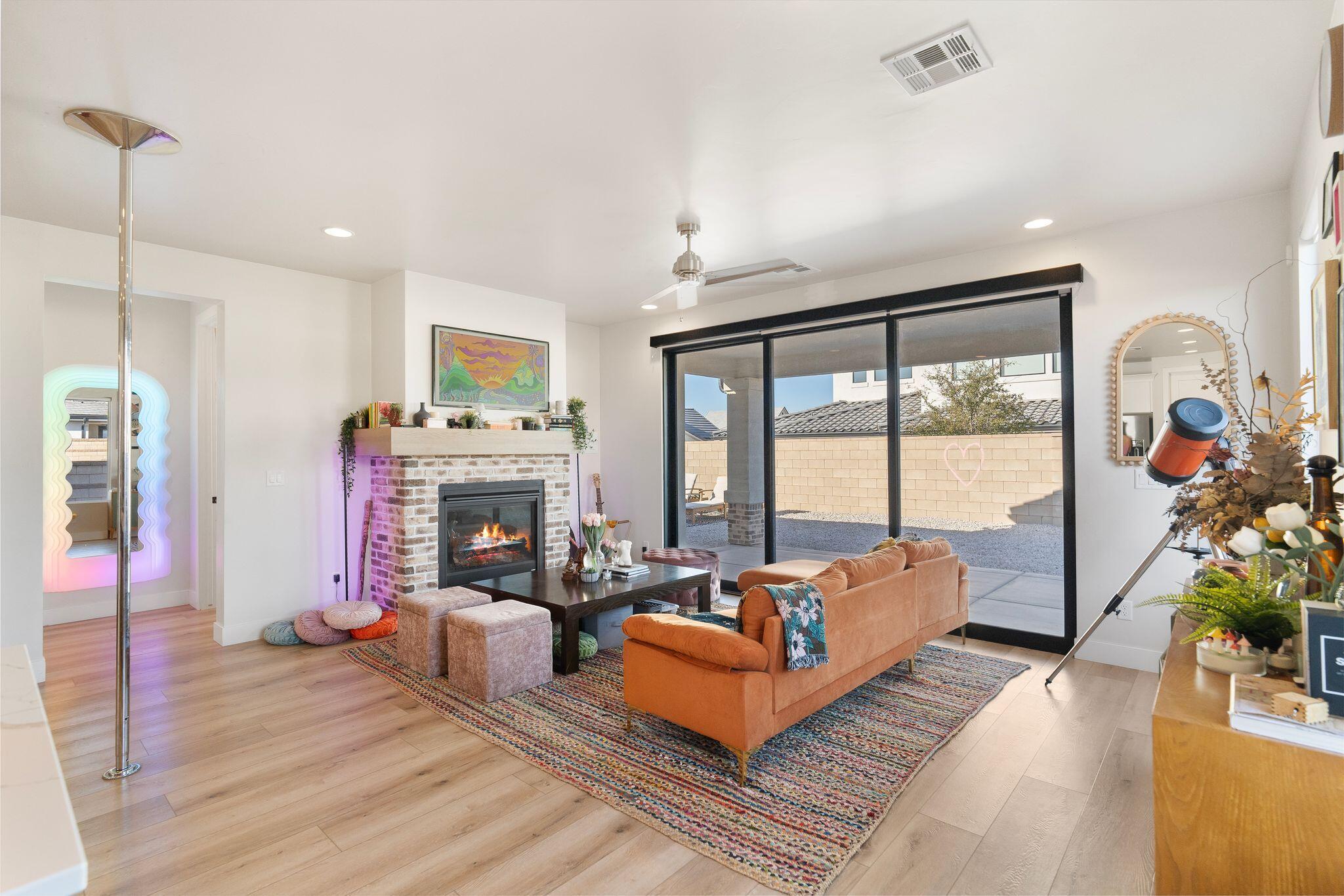 AUBURN HILLS - Residential