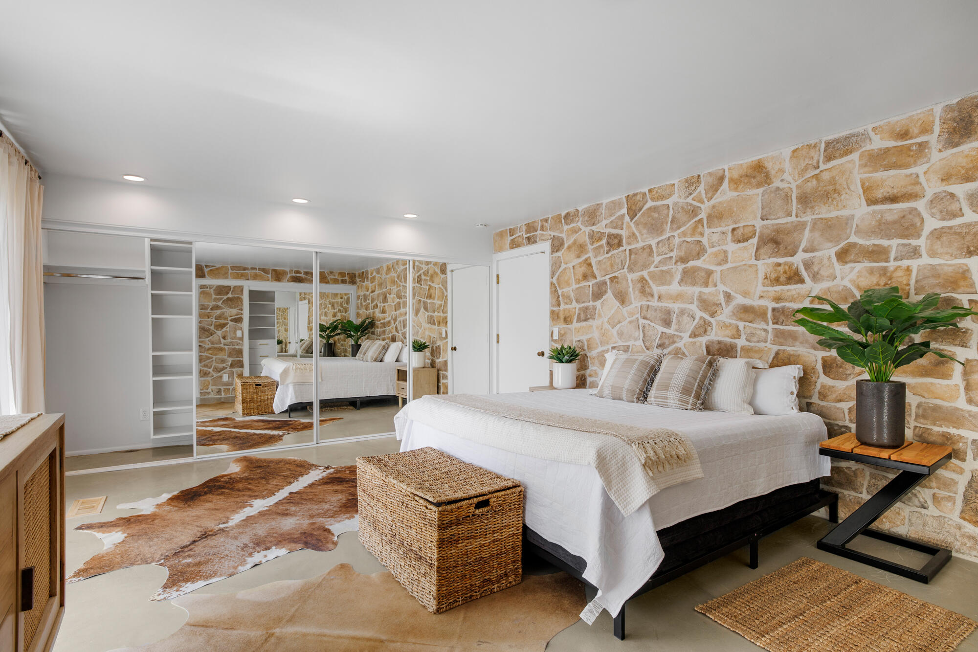 BLOOMINGTON COUNTRY CLUB - Residential