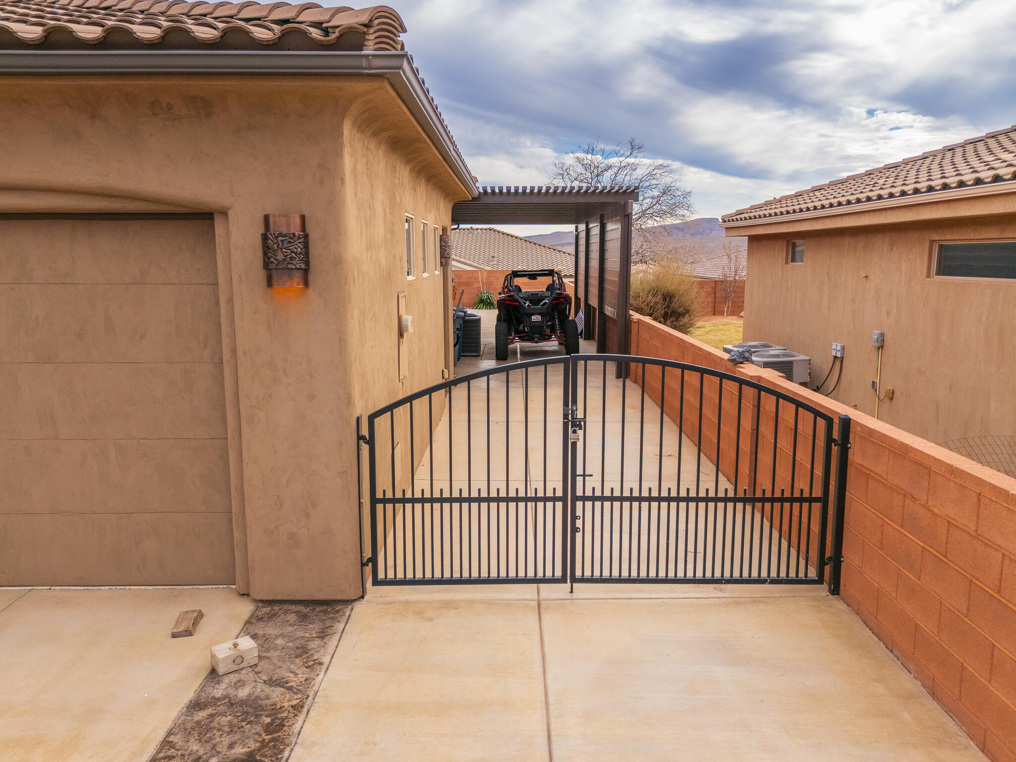 TENAYA SANDS - Residential