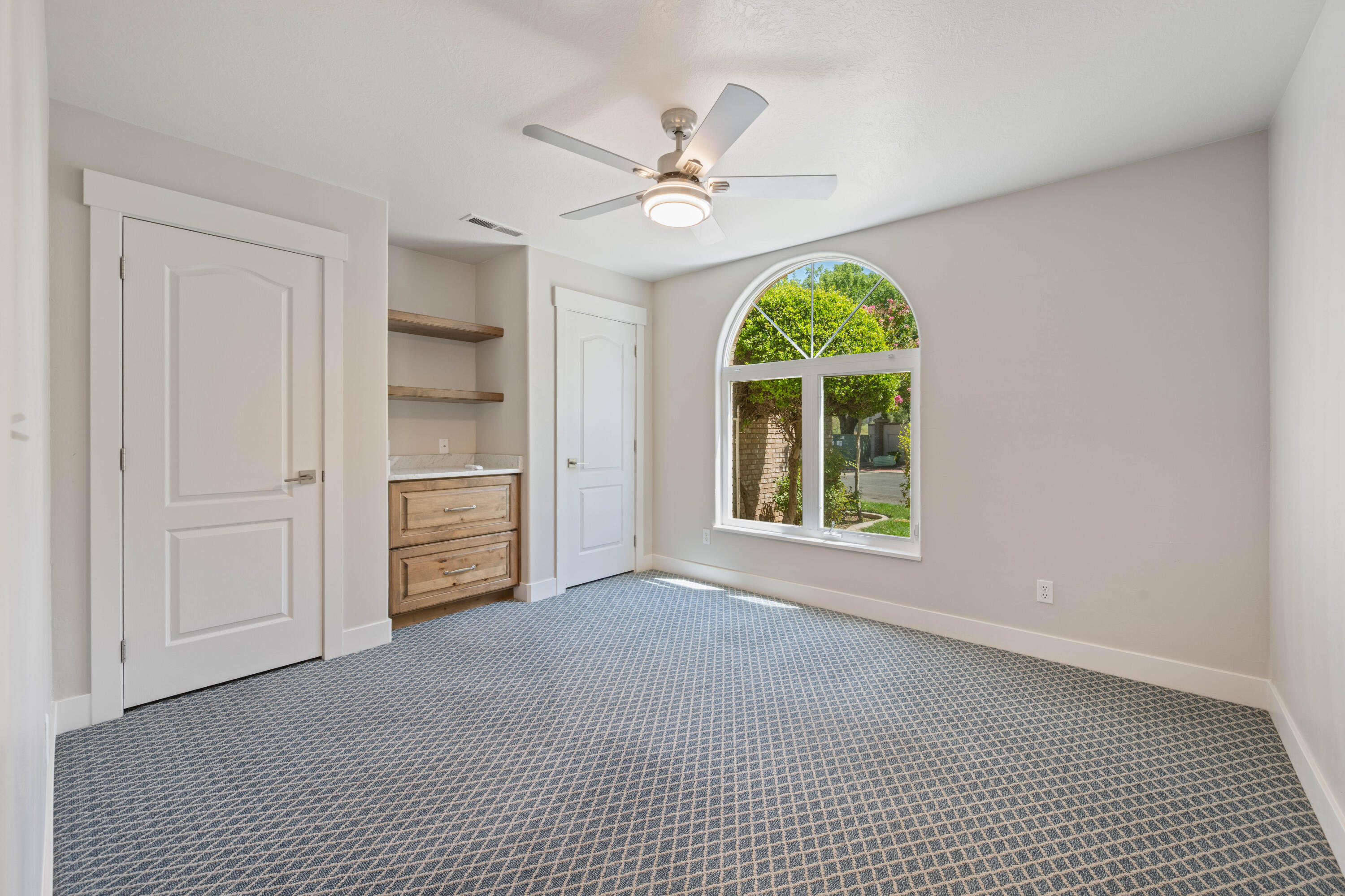 MEADOW CREEK ESTATES - Residential