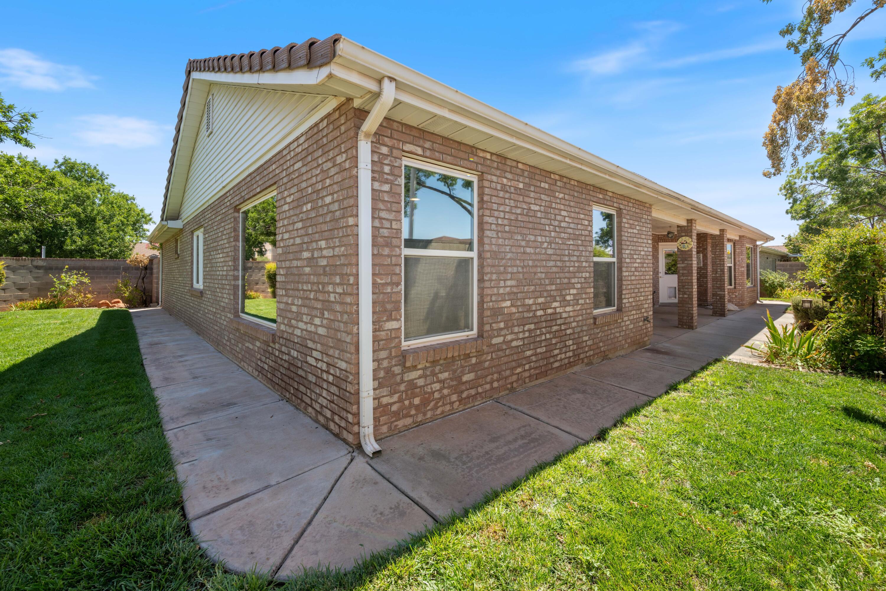 MEADOW CREEK ESTATES - Residential