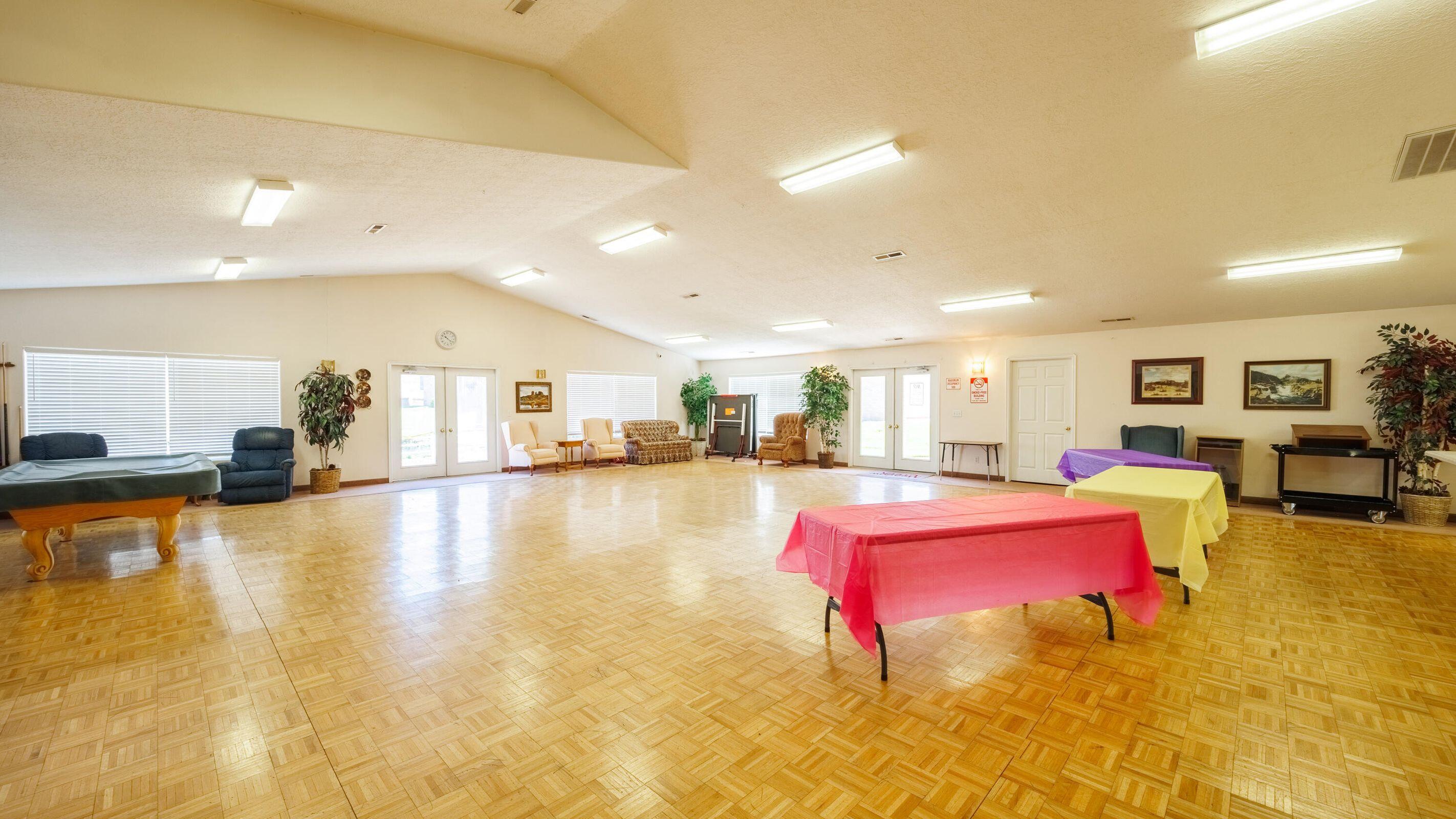 MEADOW CREEK ESTATES - Residential