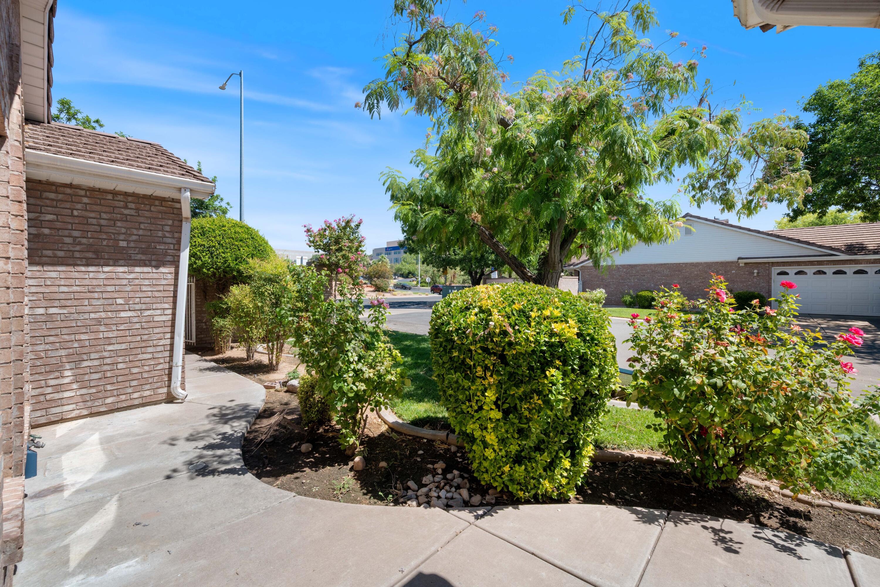 MEADOW CREEK ESTATES - Residential