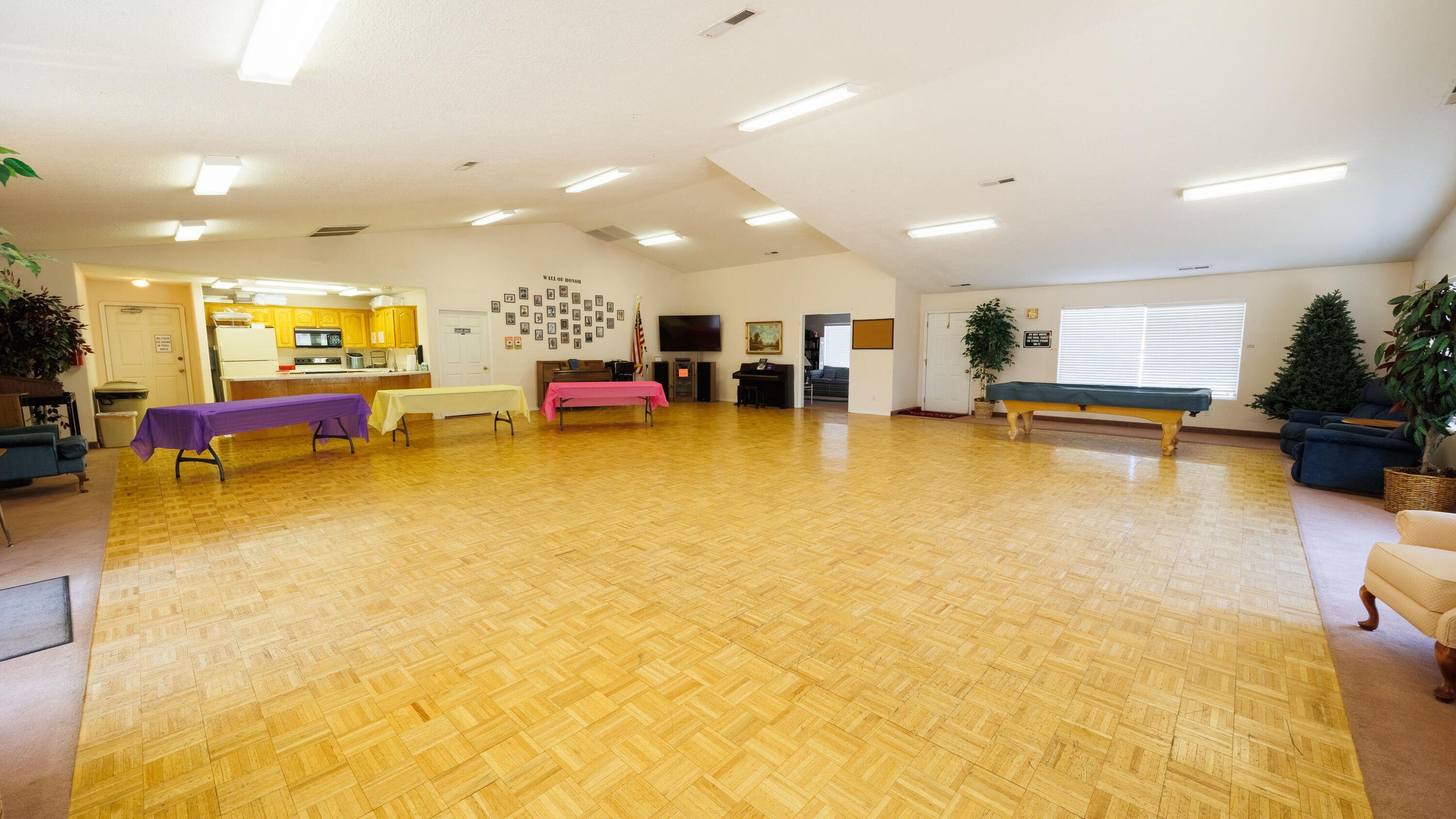 MEADOW CREEK ESTATES - Residential