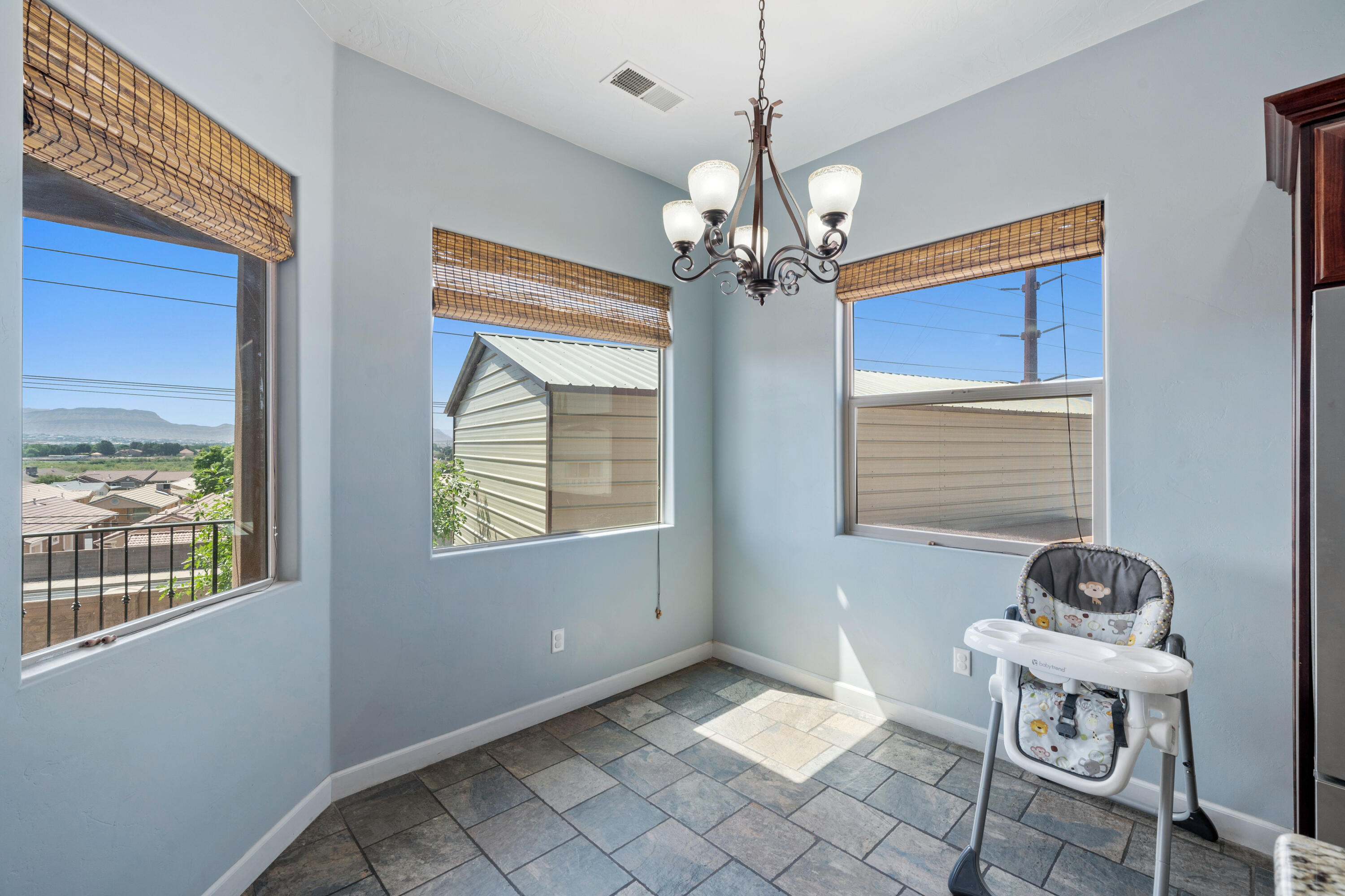 PARADISE VISTA - Residential