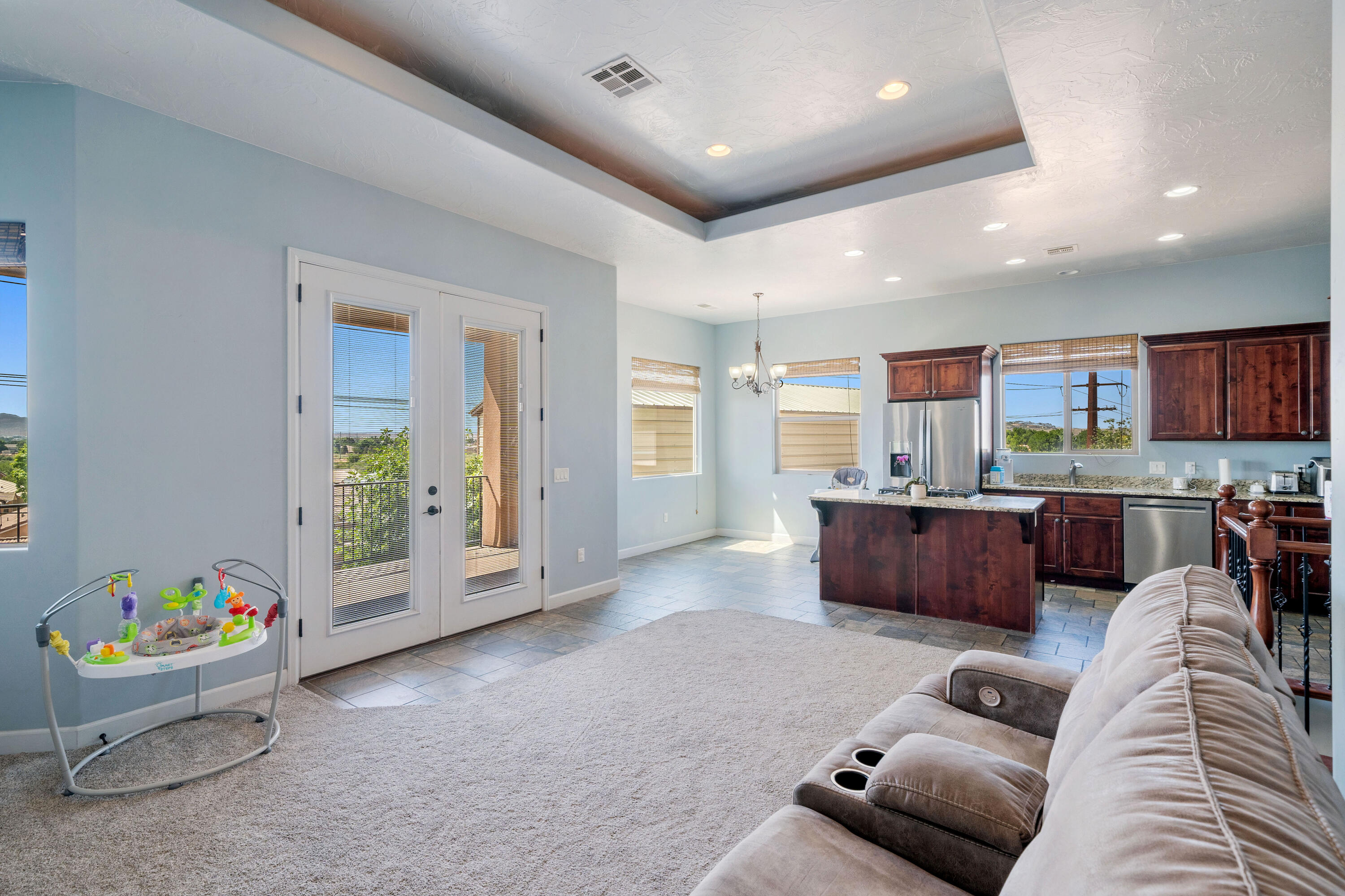 PARADISE VISTA - Residential