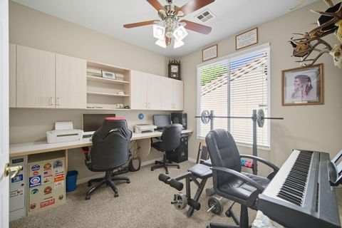 Tiny photo for 4518 Clear Creek LN, Saint George, UT 84790 (MLS # 25-264543)