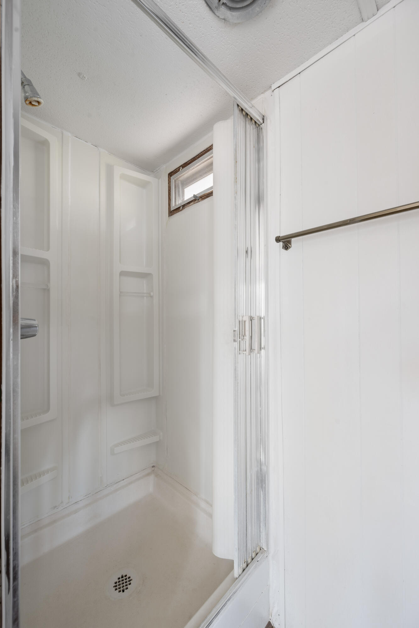 LAVA BLUFF MOBILE HOME PARK - Residential