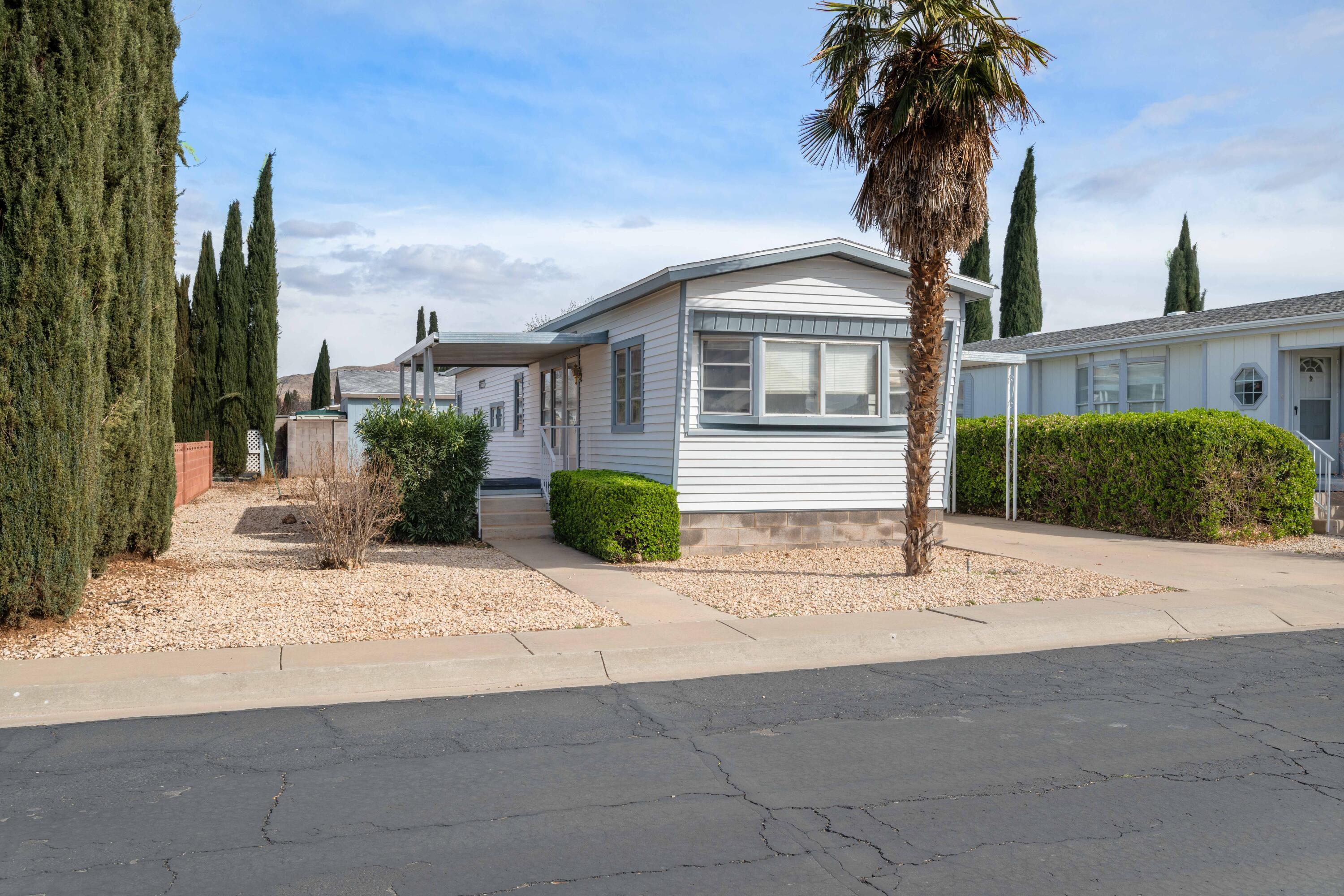 LAVA BLUFF MOBILE HOME PARK - Residential