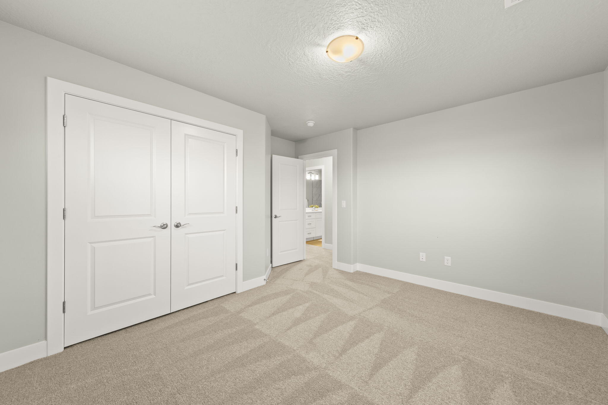 HURRICANE HOLLOW - Residential