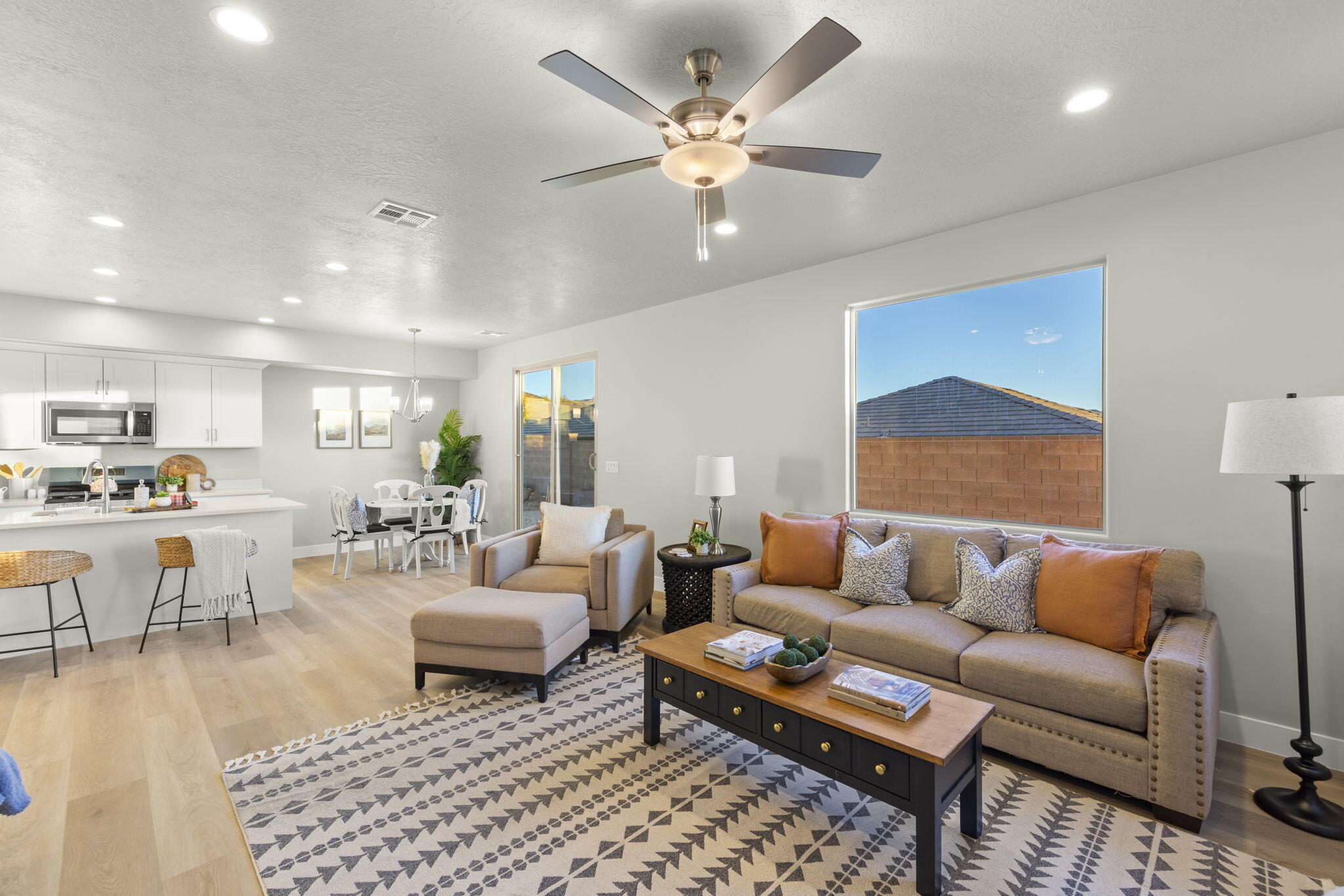 HURRICANE HOLLOW - Residential