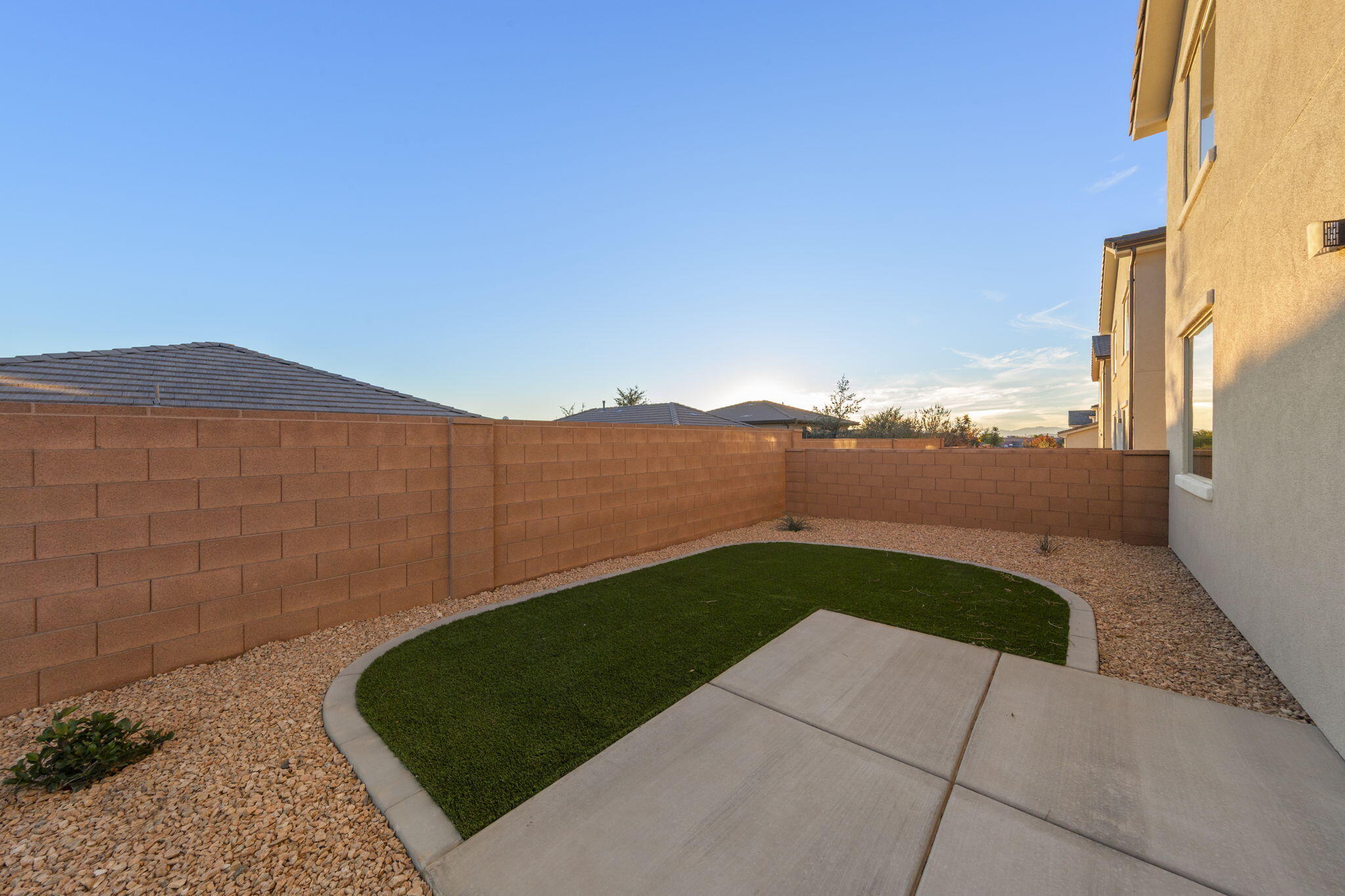 HURRICANE HOLLOW - Residential