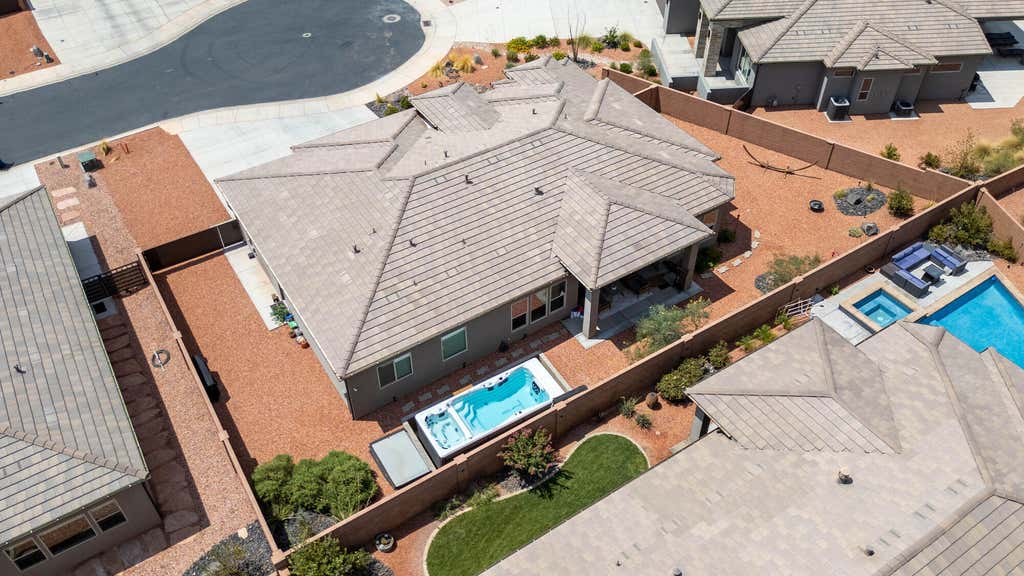 Photo of 544 W Fitness Way, Ivins, UT 84738 (MLS # 26-275197)