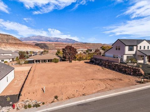 Tiny photo for 1607 E Black Brush DR, Washington, UT 84780 (MLS # 26-271436)