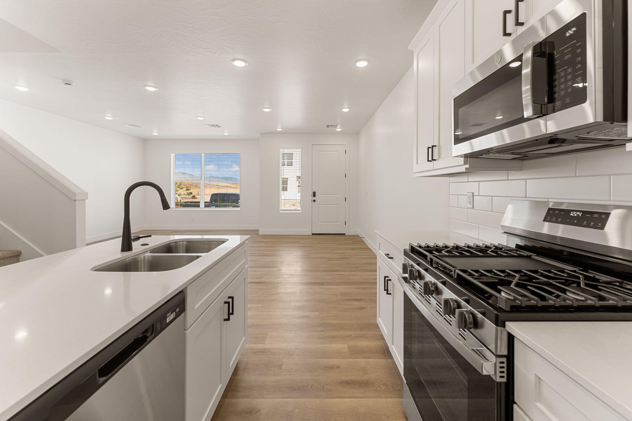 DESERT COLOR SAGE HAVEN - Residential