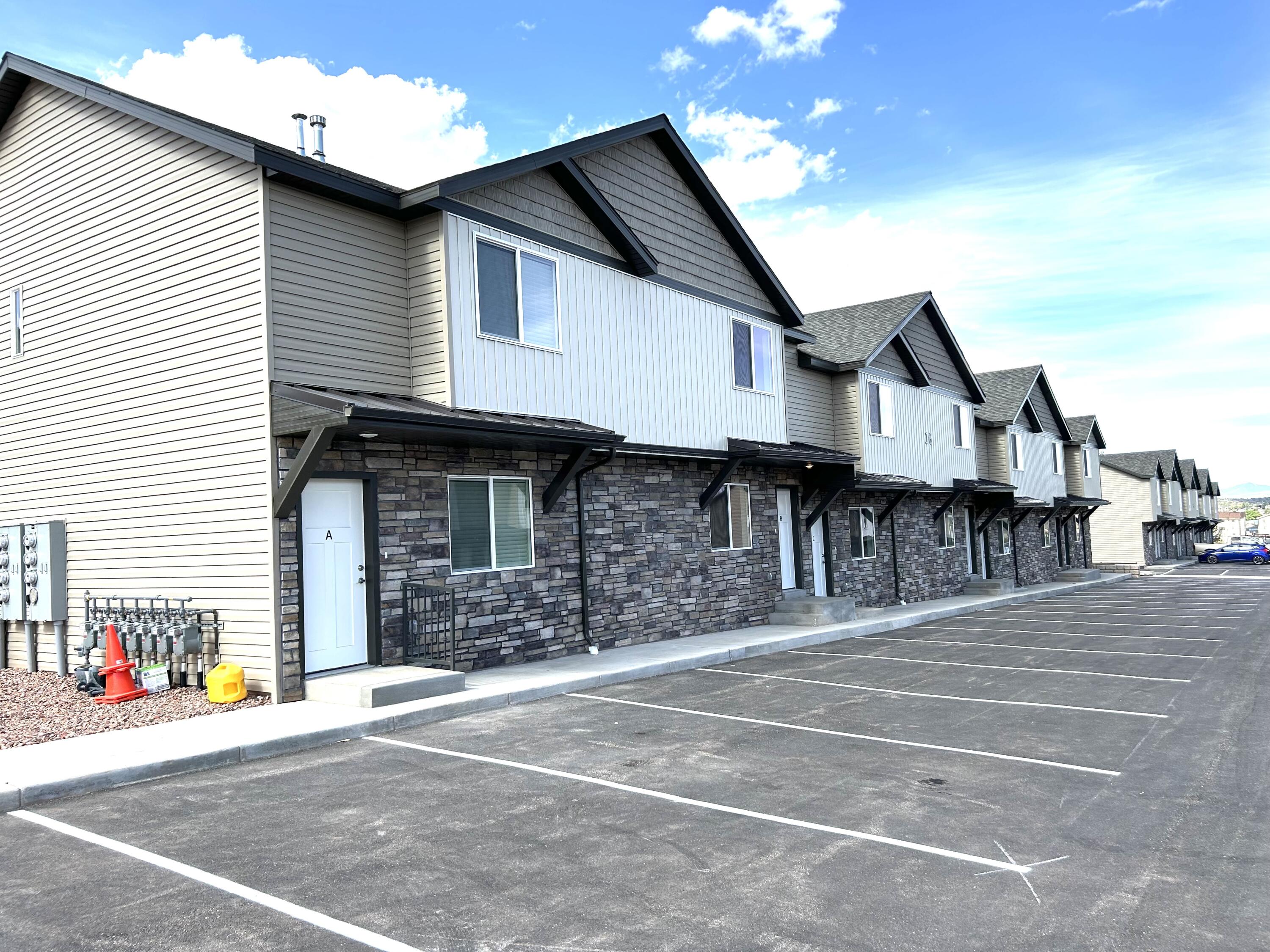 TRAILSIDE - Residential