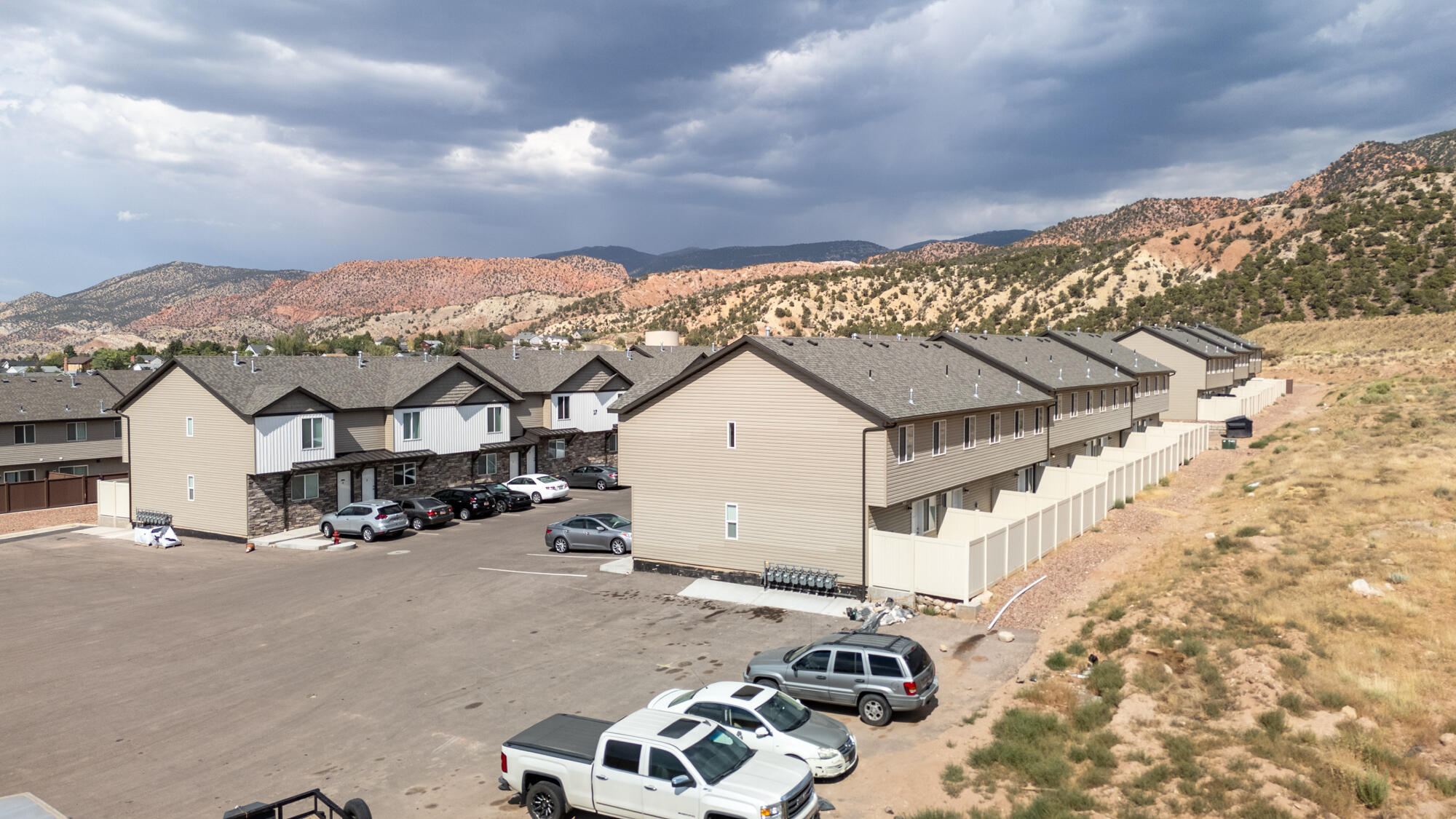 TRAILSIDE - Residential