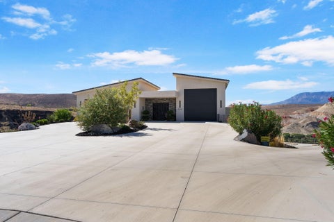 Tiny photo for 599 W 170 S, La Verkin, UT 84745 (MLS # 26-276984)