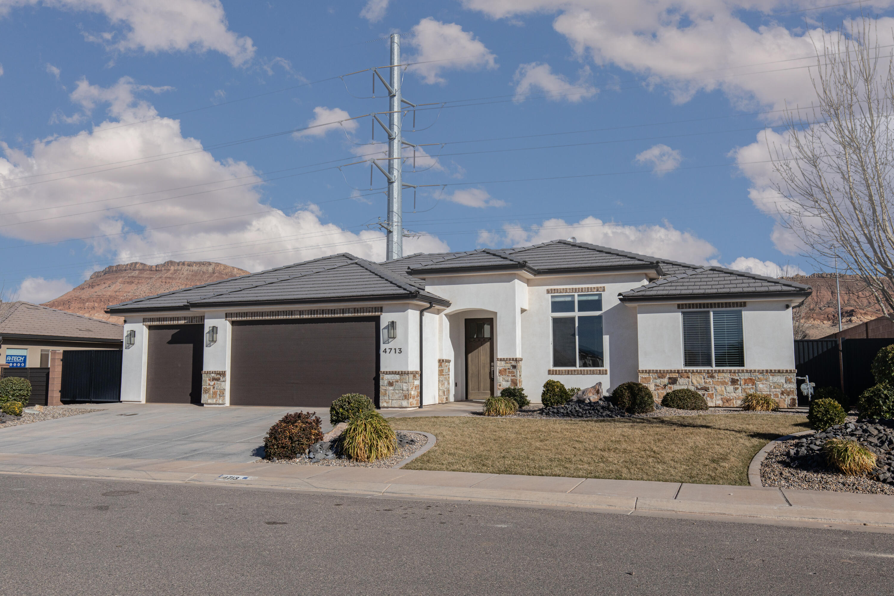 WARNER GATEWAY - Residential