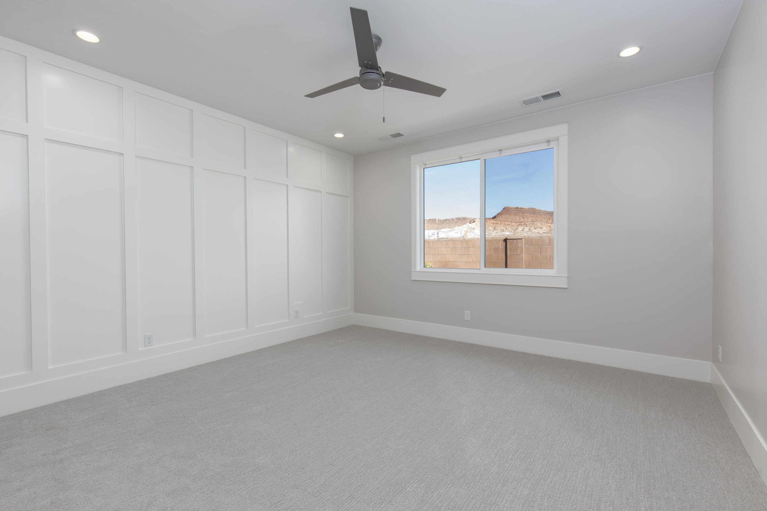 WARNER GATEWAY - Residential