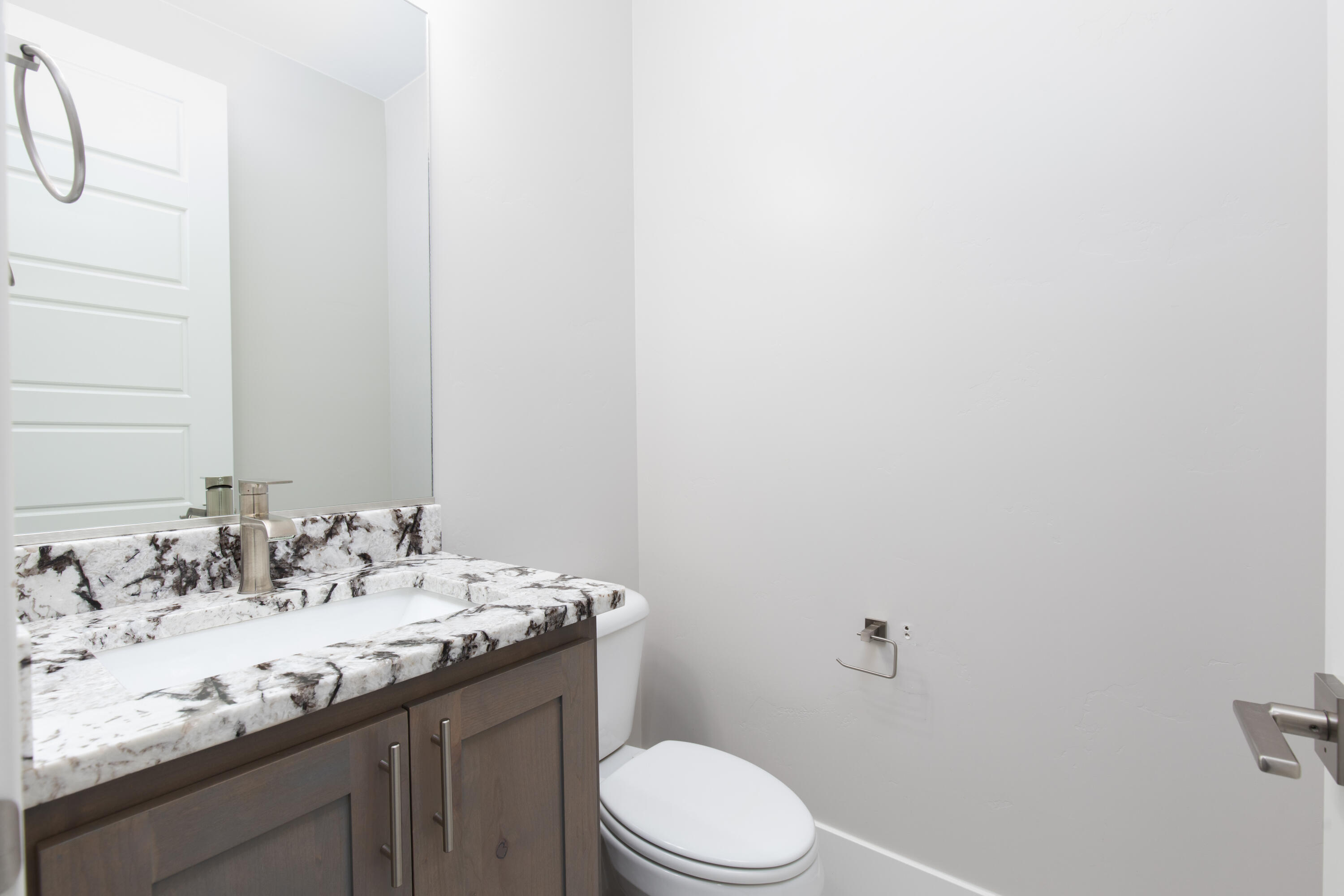 WARNER GATEWAY - Residential