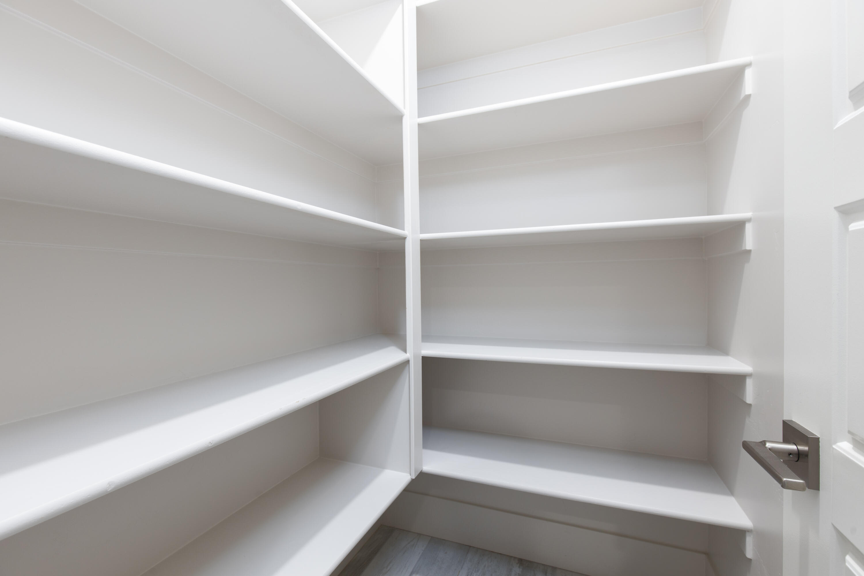 WARNER GATEWAY - Residential