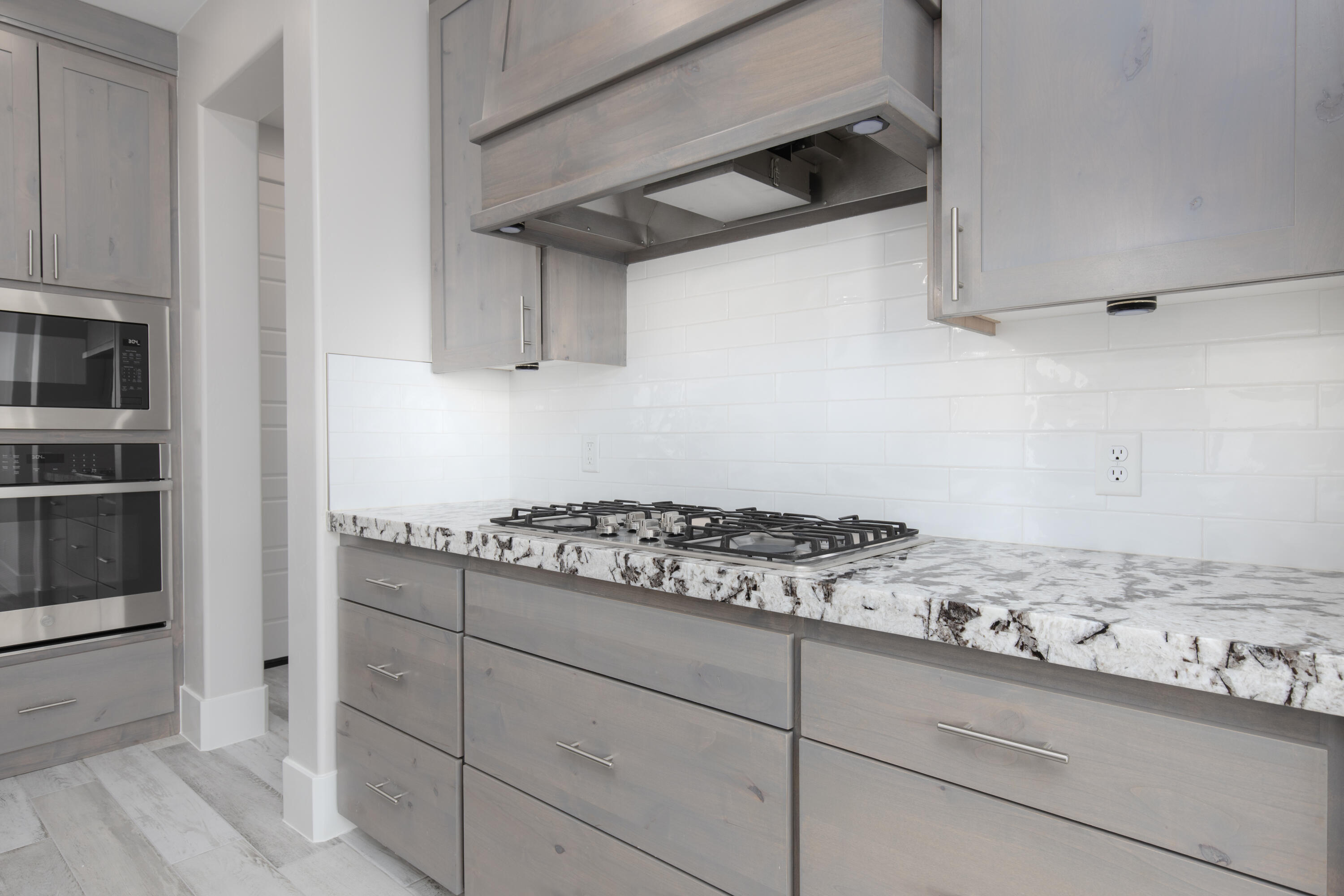 WARNER GATEWAY - Residential