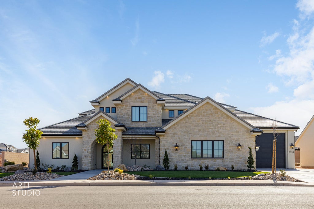 Photo of 2934 E Seegmiller DR, Saint George, UT 84790 (MLS # 26-276285)