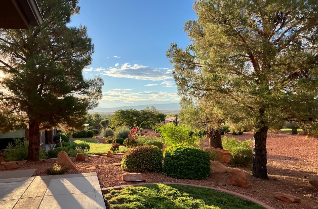 LA JOLLA HILLS AT GREEN SPRINGS - Residential