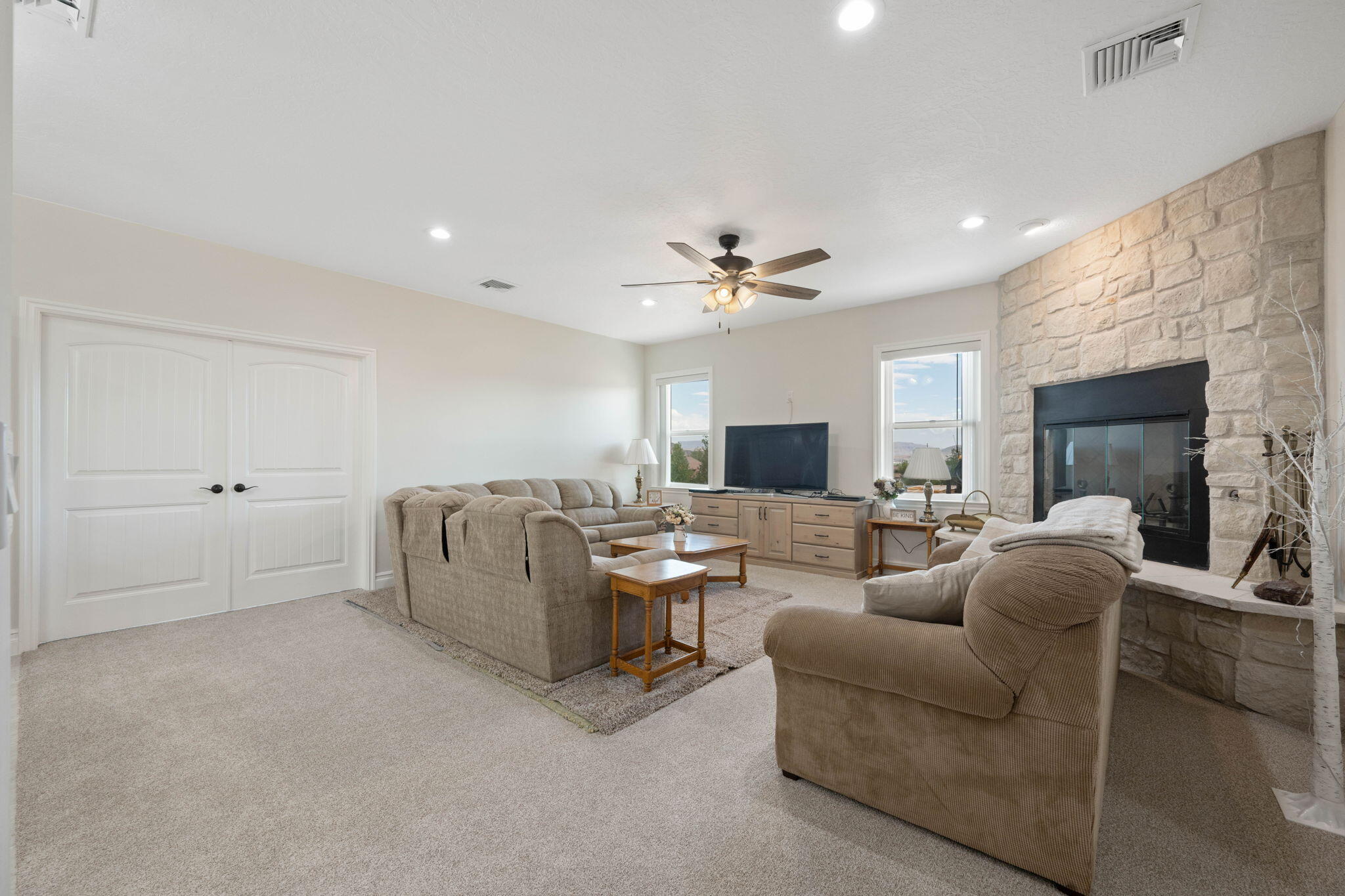 VISTA VIEW ESTATES - Residential