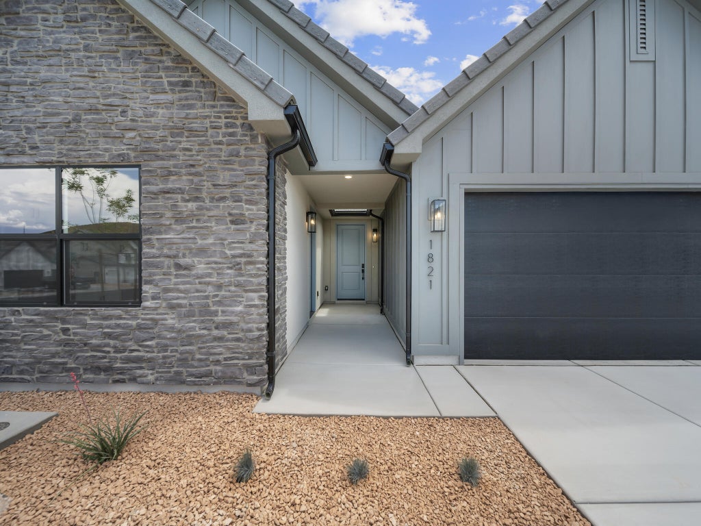 Photo of 1886 W 400 N 130 #130, Hurricane, UT 84737 (MLS # 26-276693)