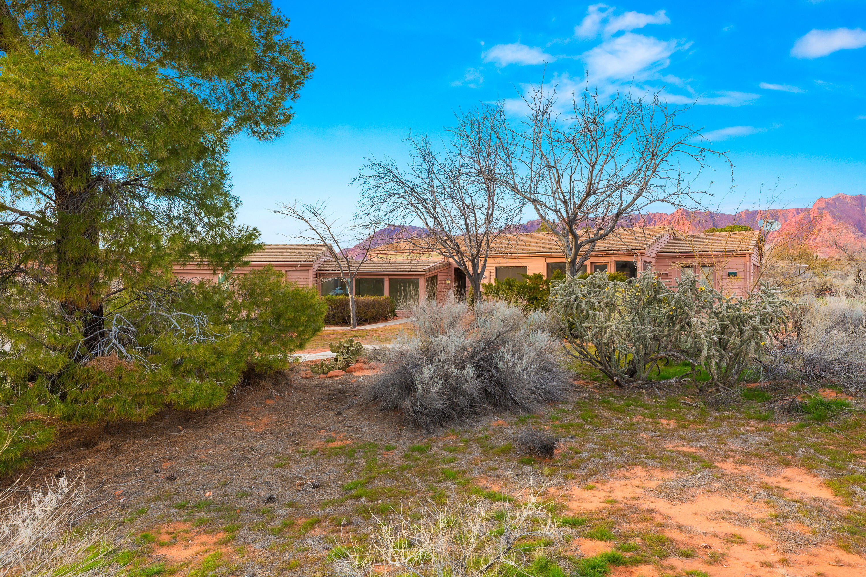 WILLOW SPRINGS - Residential