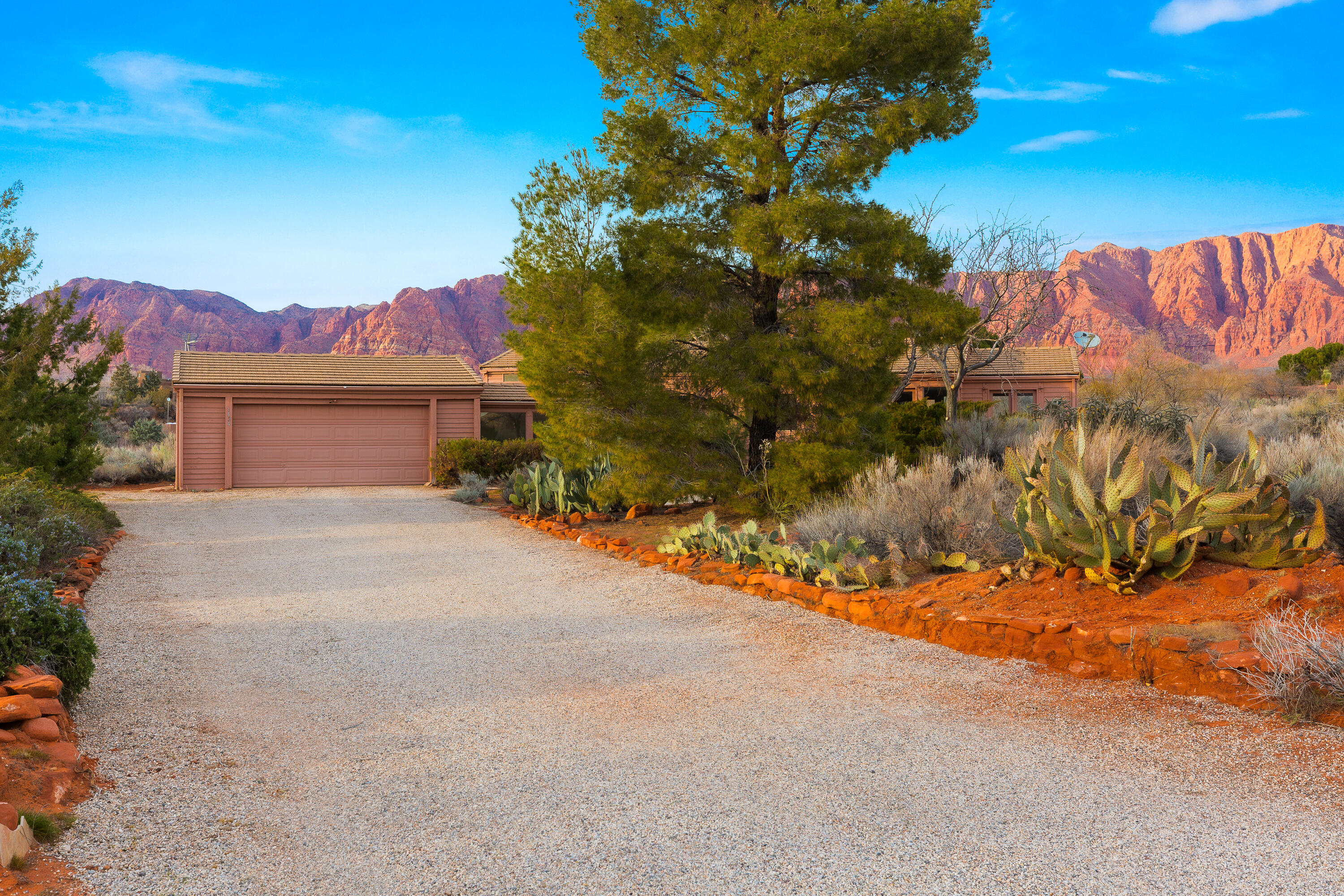 WILLOW SPRINGS - Residential