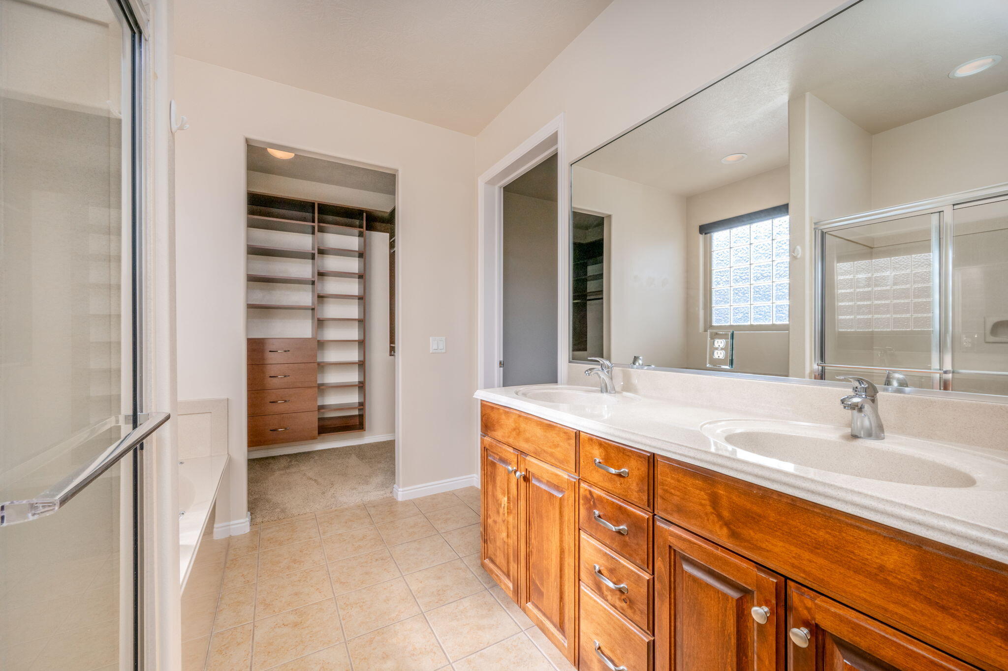 ANTHEM ESTATES - Residential