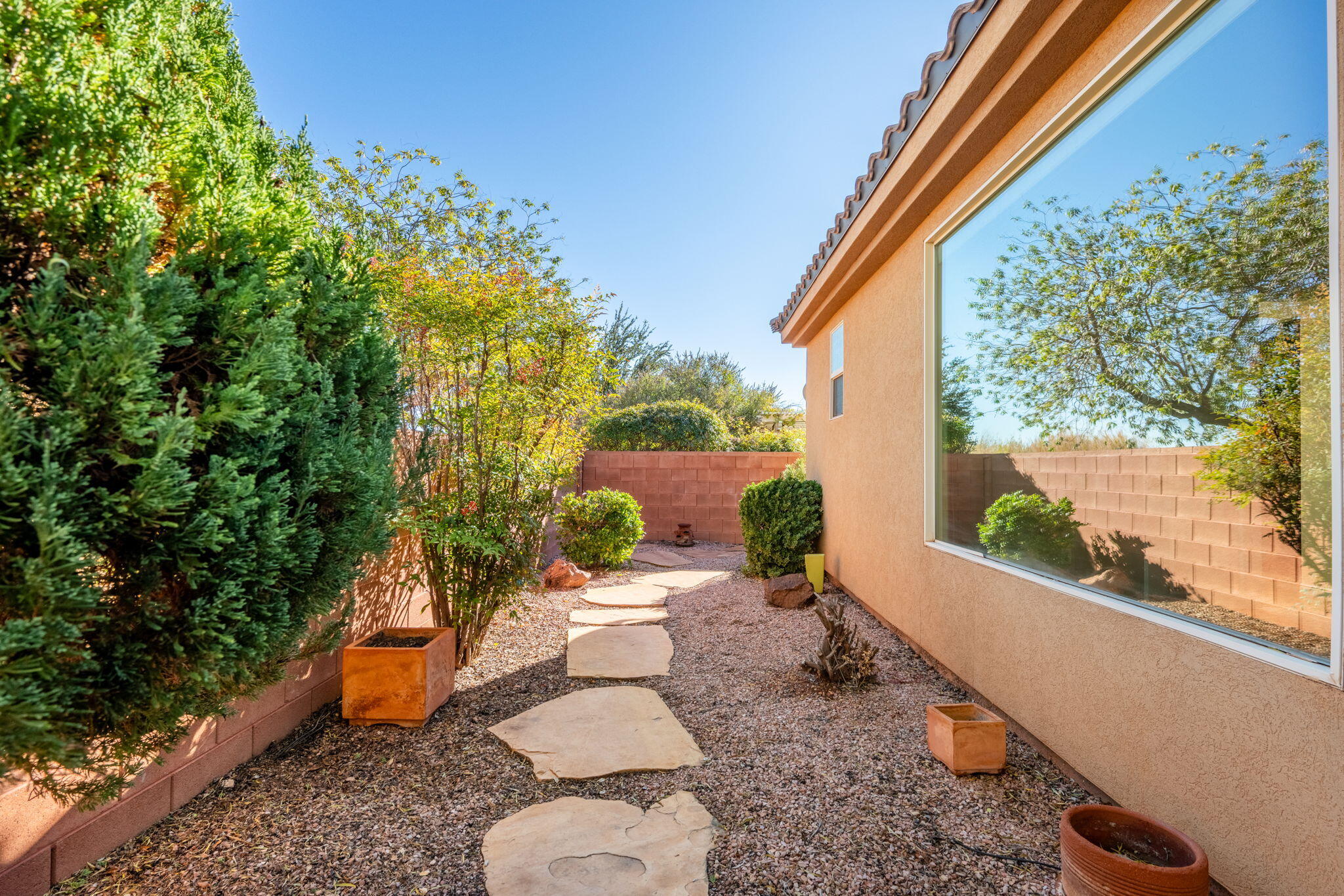 ANTHEM ESTATES - Residential