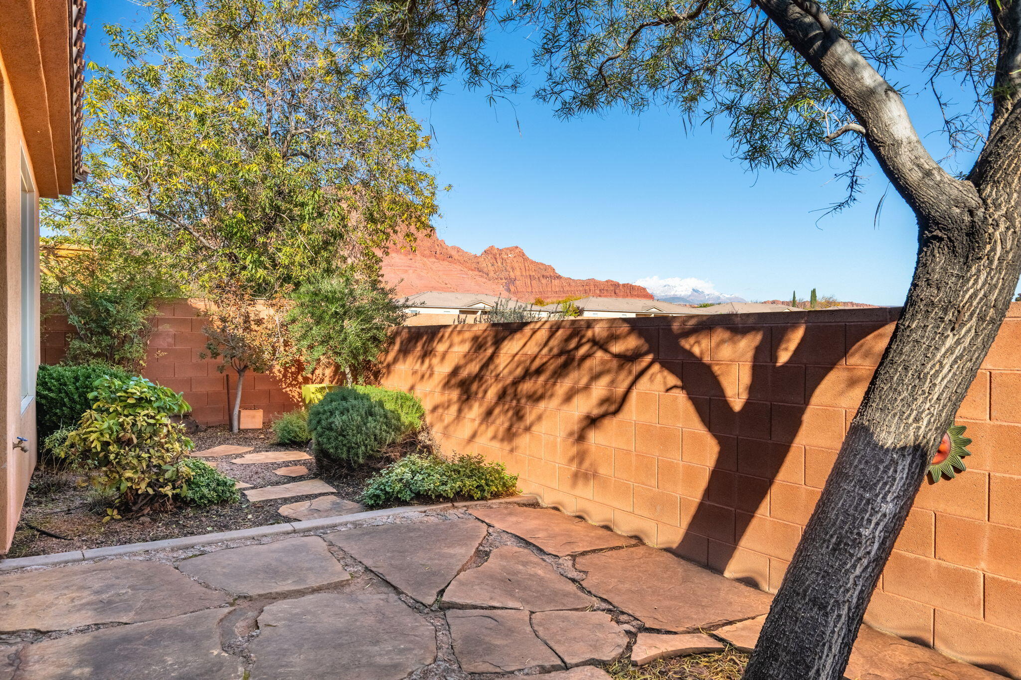 ANTHEM ESTATES - Residential