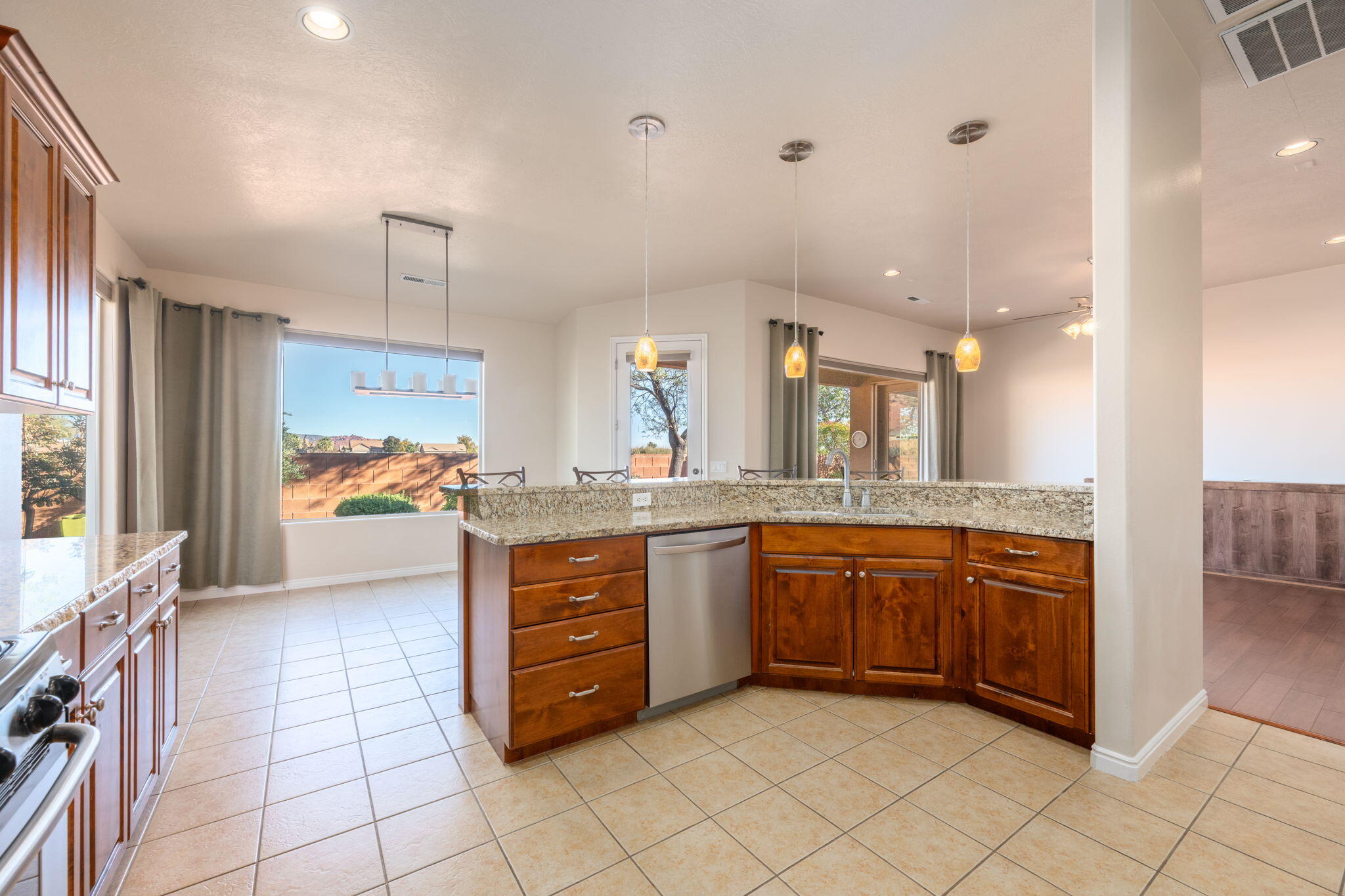 ANTHEM ESTATES - Residential