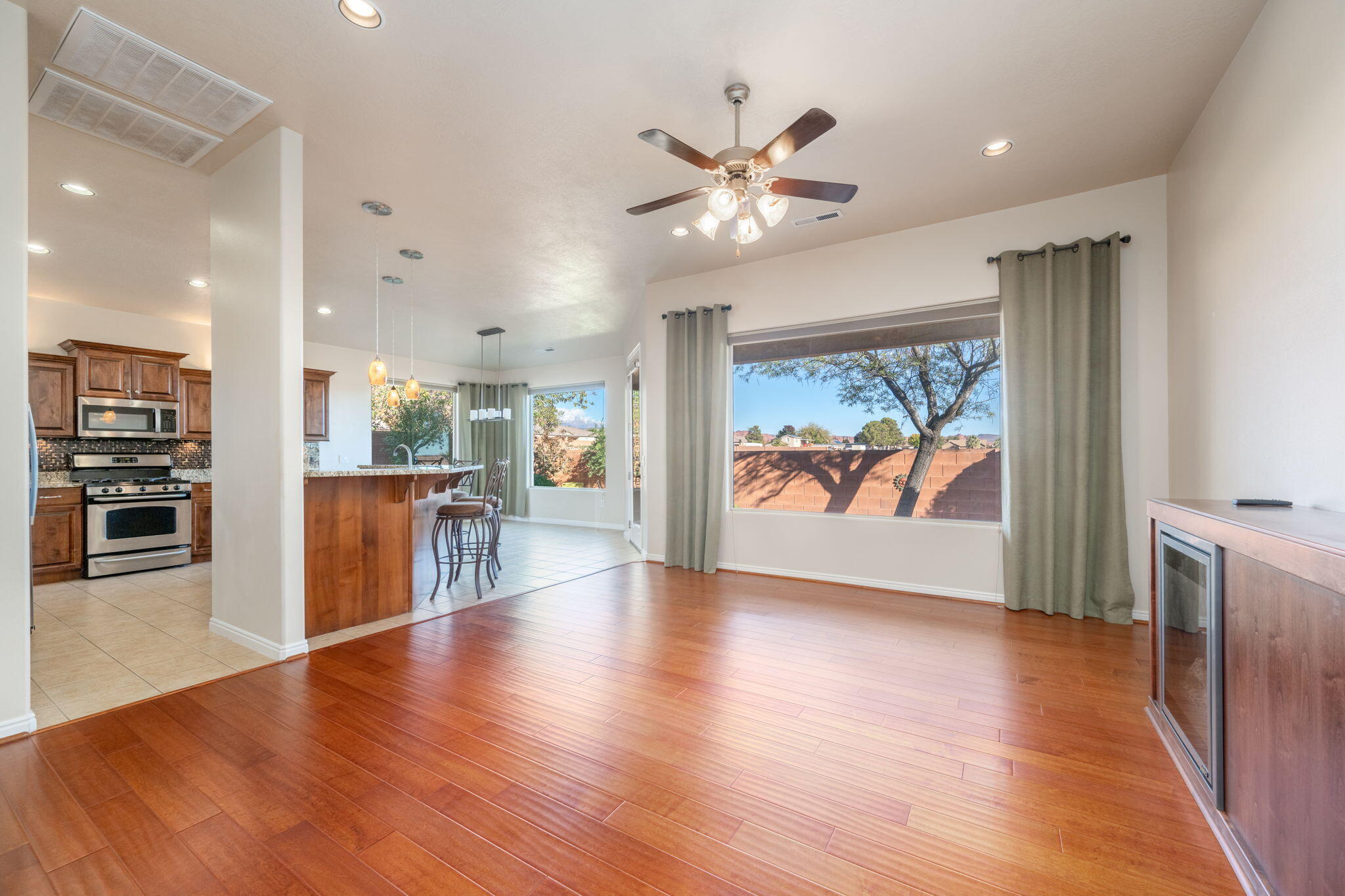 ANTHEM ESTATES - Residential