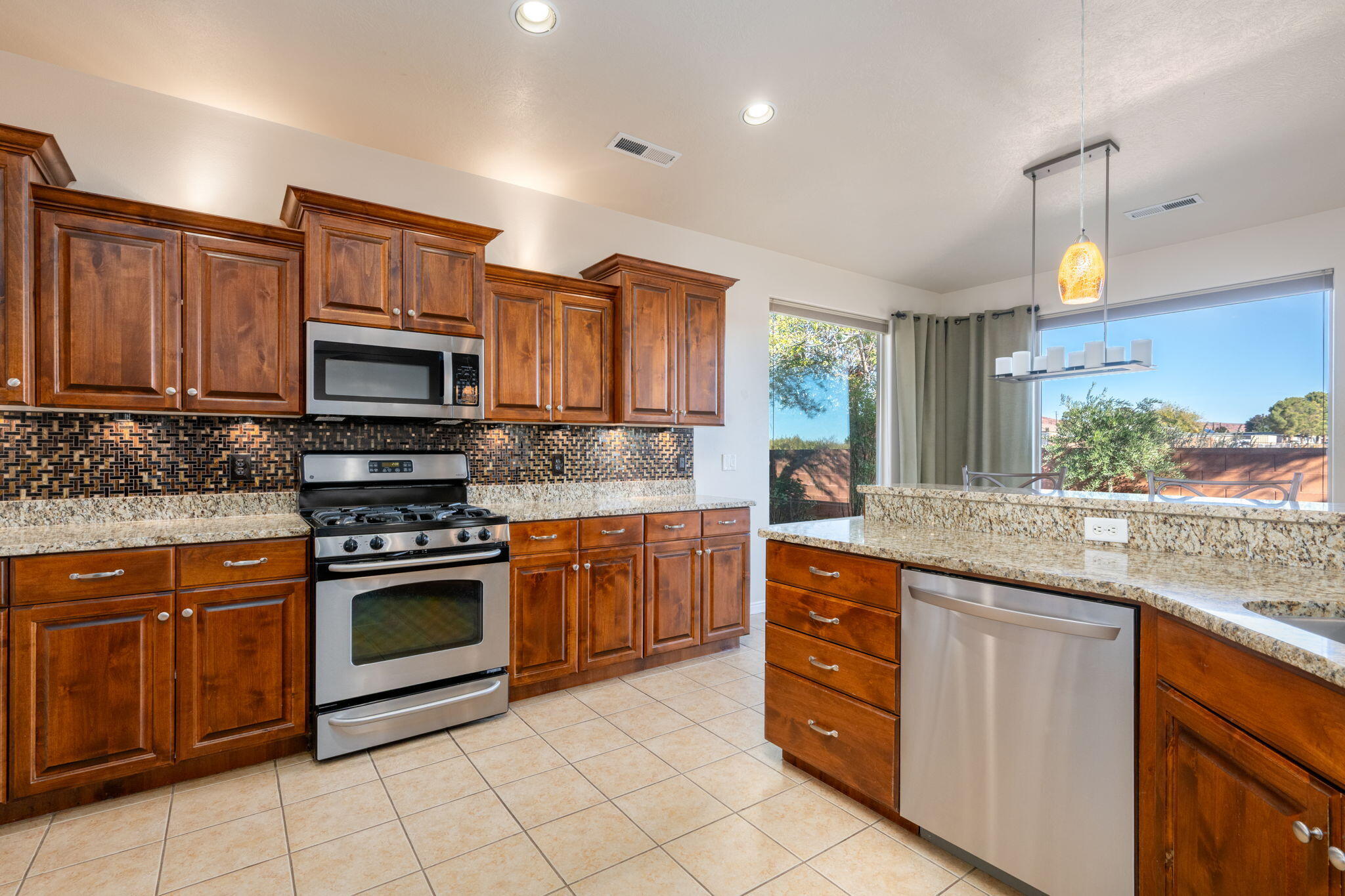 ANTHEM ESTATES - Residential