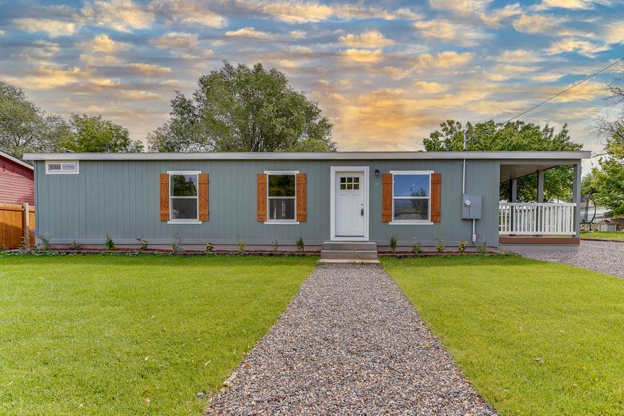 Brand-new 3 bed, 2 bath manufactured home in the heart of historic Parowan. Built with 2x6 construction and fully financeable. Smart layout that uses every square foot well. Includes a covered front deck, a laundry room with a sink, and a primary suite with a large walk-in closet. Close to schools, stores, gas stations, and restaurants, and only about 15 minutes from Brian Head.