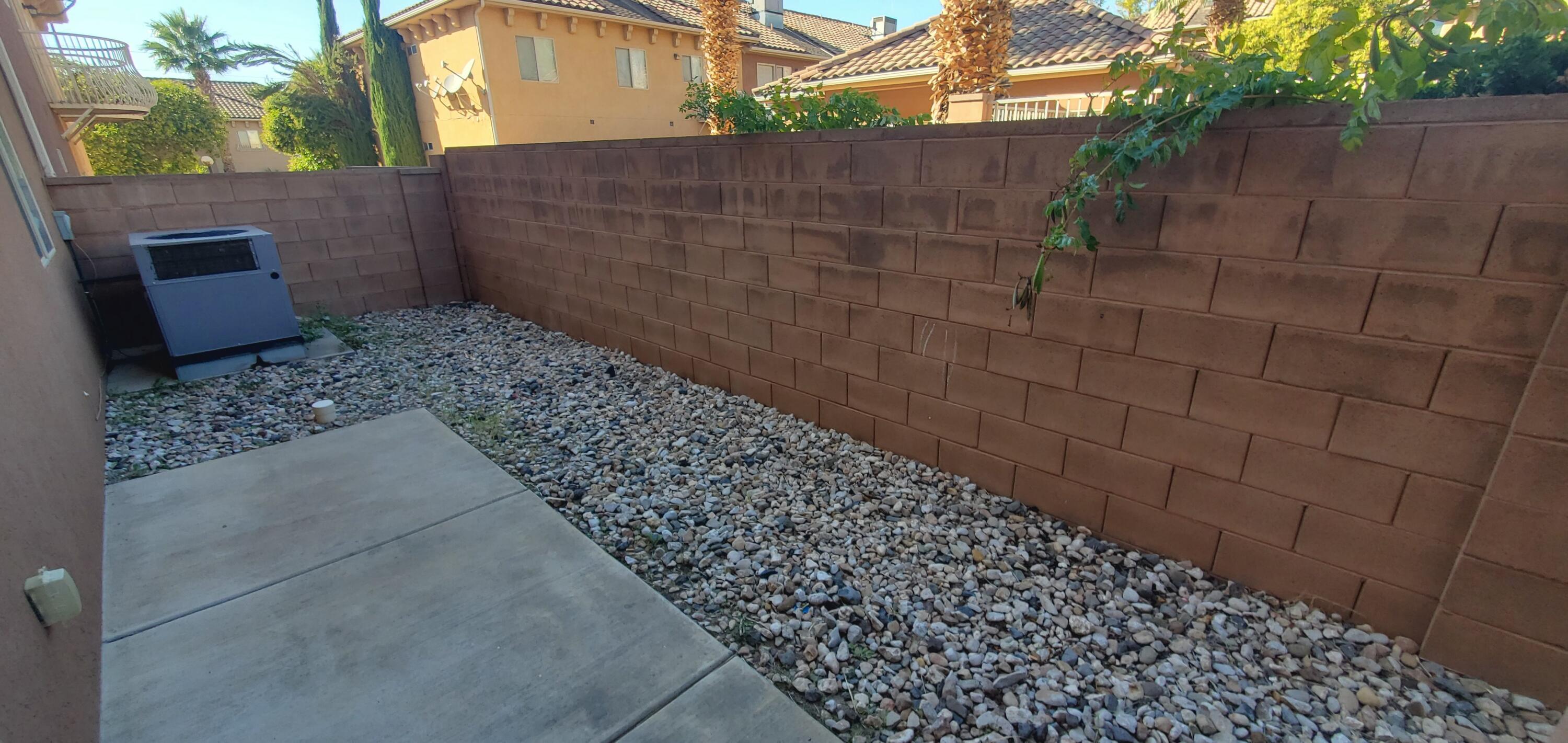 LA VENITA CONDOS - Residential