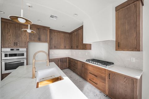 Tiny photo for 4749 W 1930 S, Hurricane, UT 84737 (MLS # 26-271696)