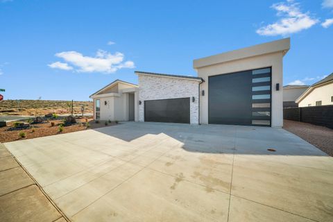 Tiny photo for 4749 W 1930 S, Hurricane, UT 84737 (MLS # 26-271696)