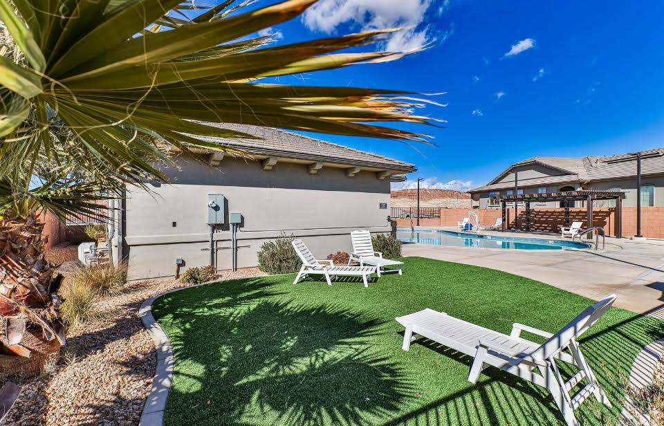 VILLA HIGHLANDS AT HIDDEN VALLEY - Residential