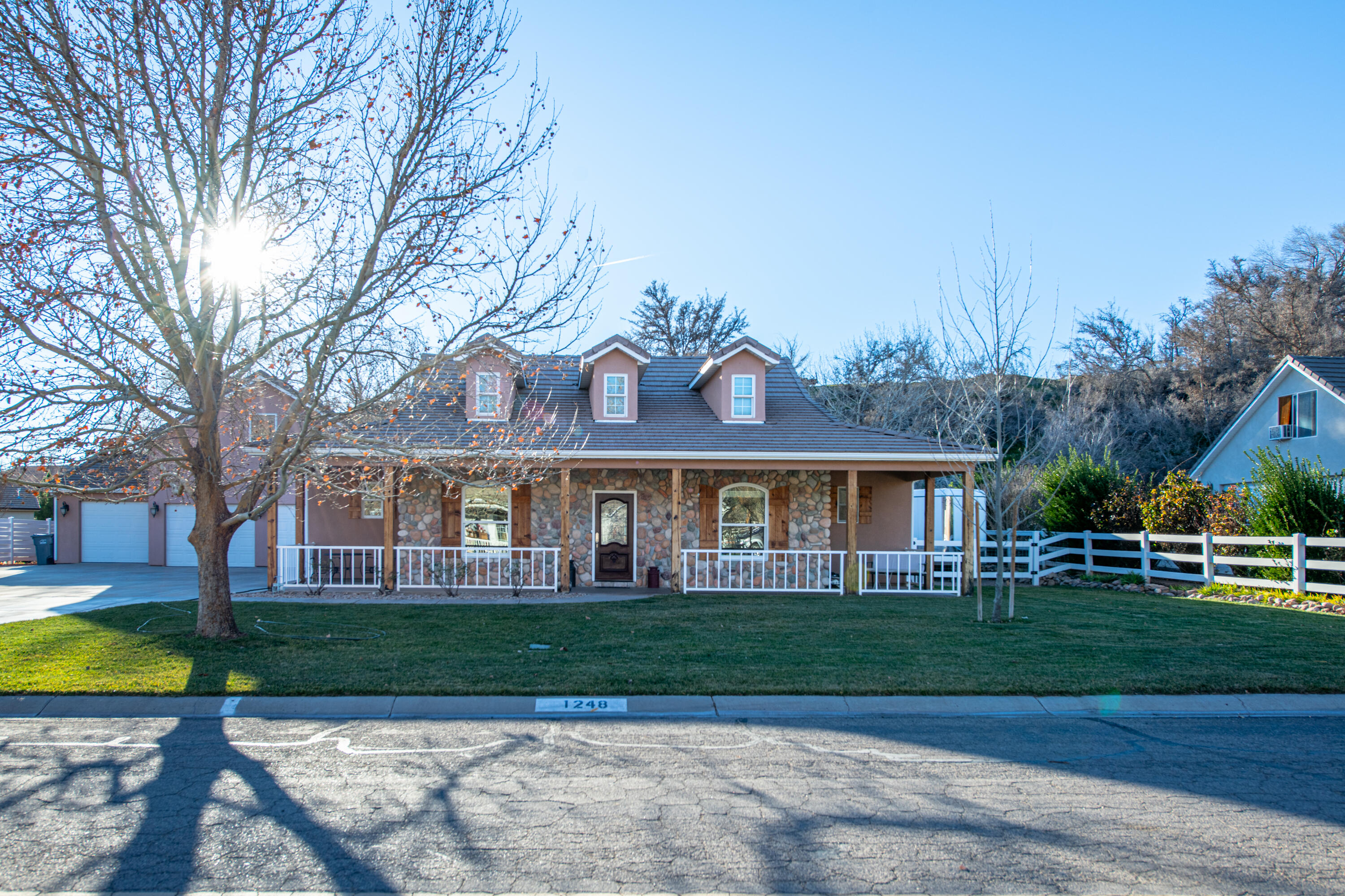 CHOLLA CREEK - Residential
