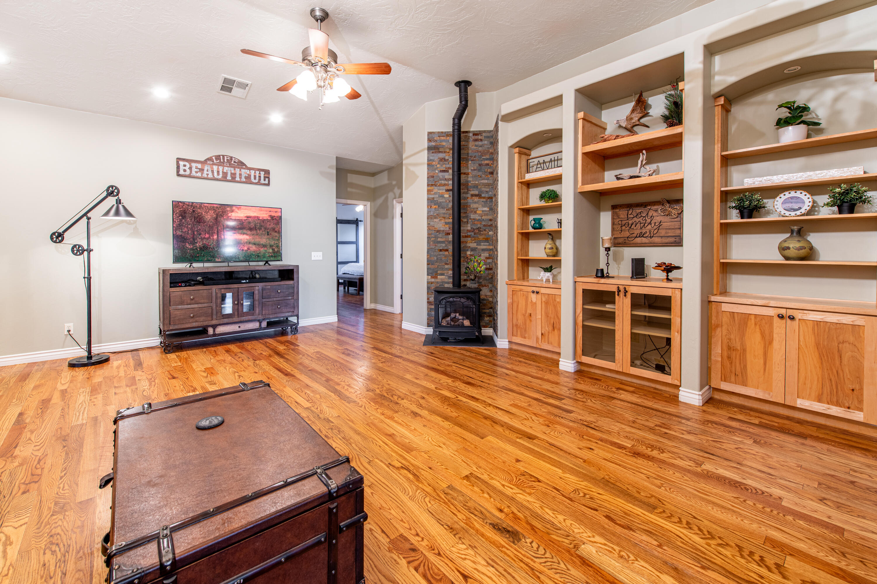 CHOLLA CREEK - Residential