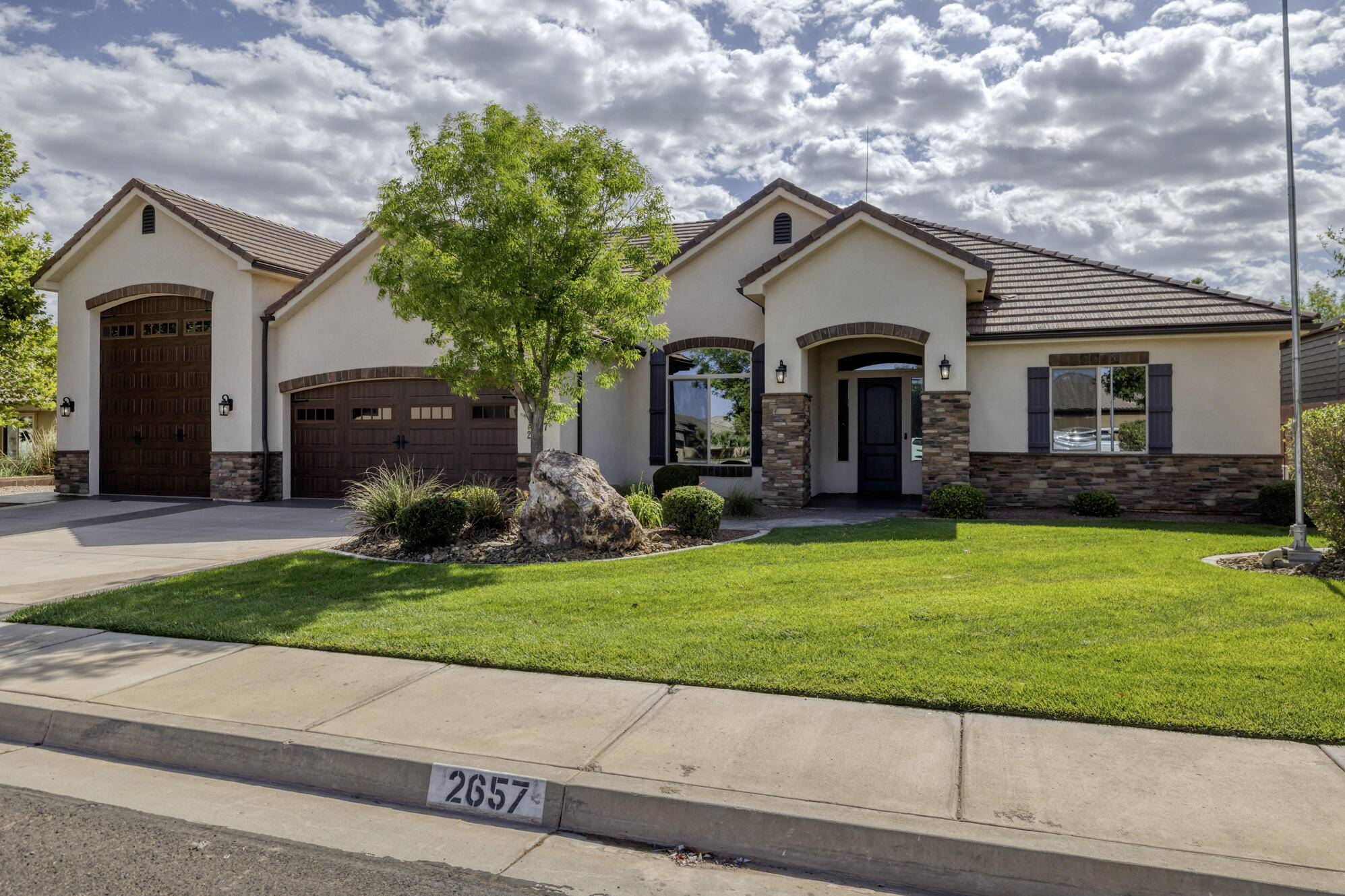 DIXIE SPRINGS - Residential