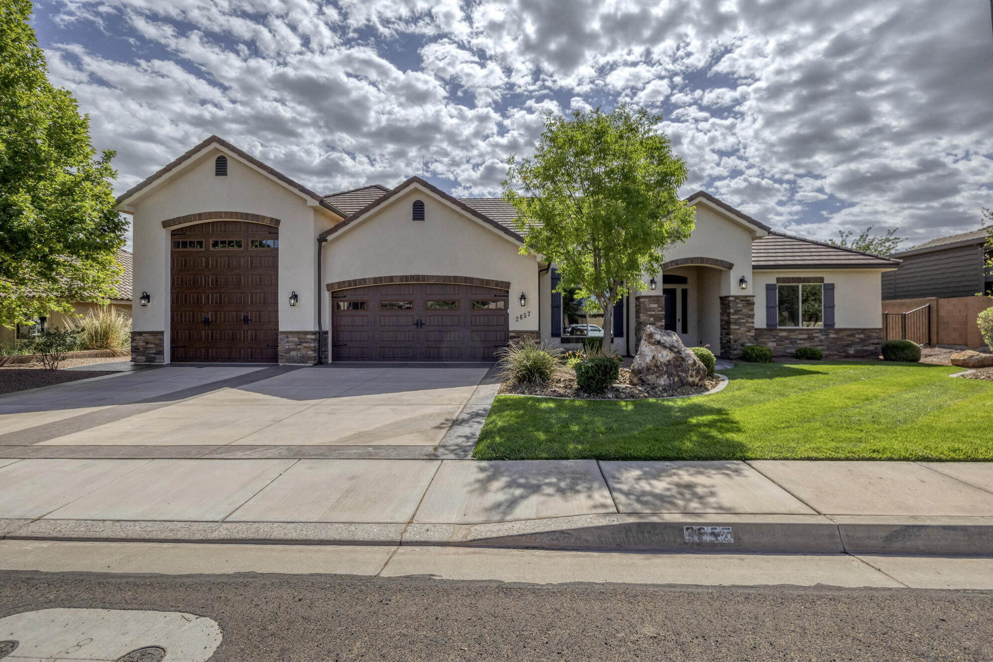DIXIE SPRINGS - Residential