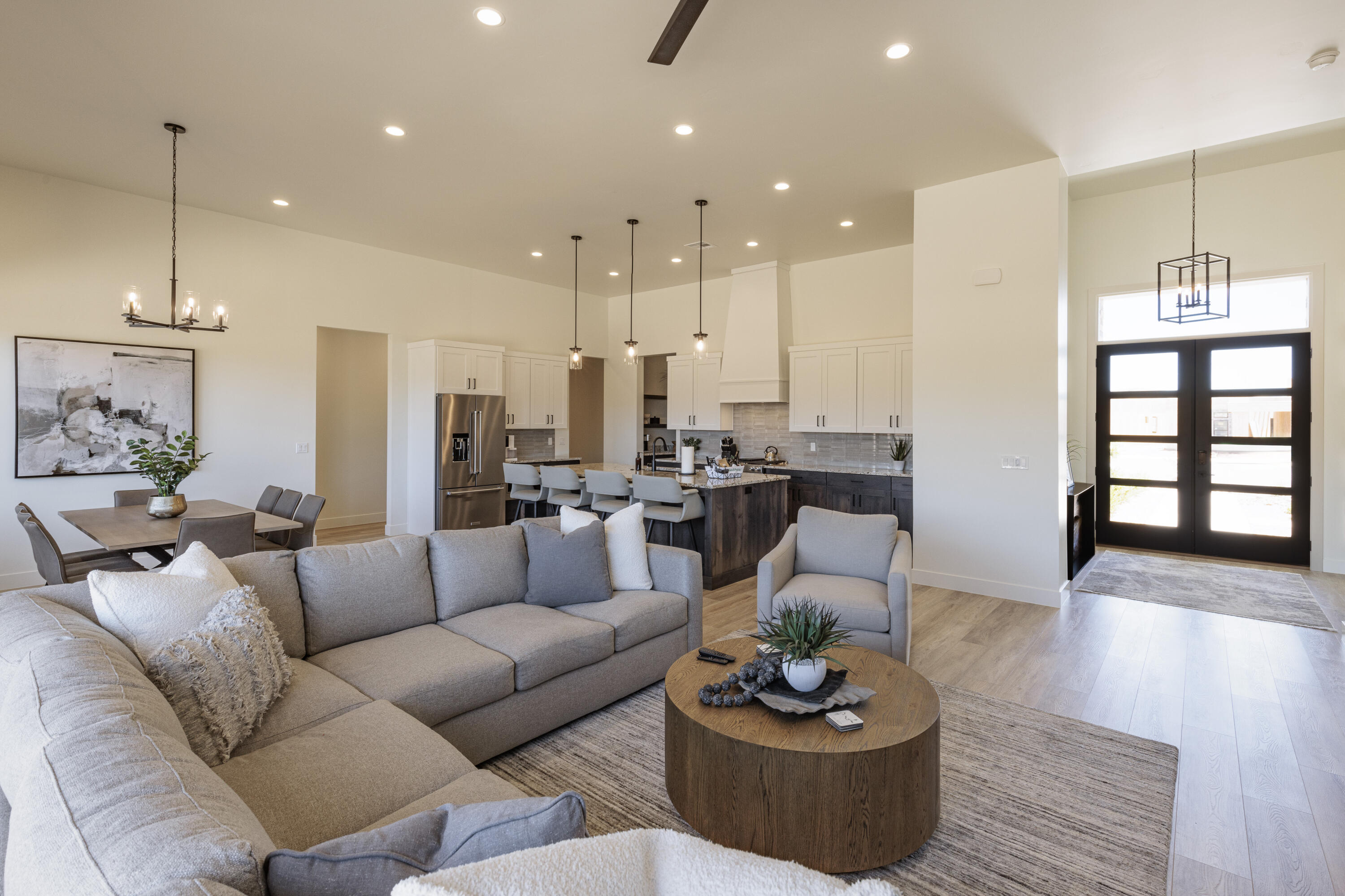 LEDGES OF SG THE FAIRWAYS EAST - Residential